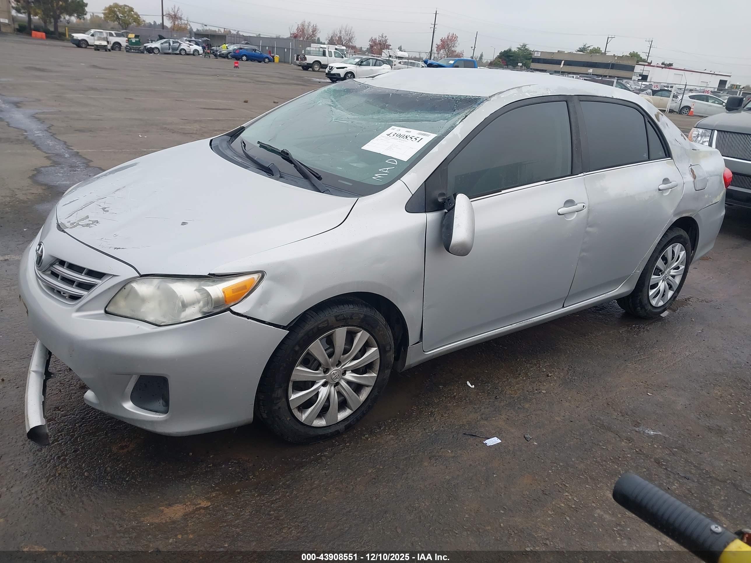 TOYOTA COROLLA image 2