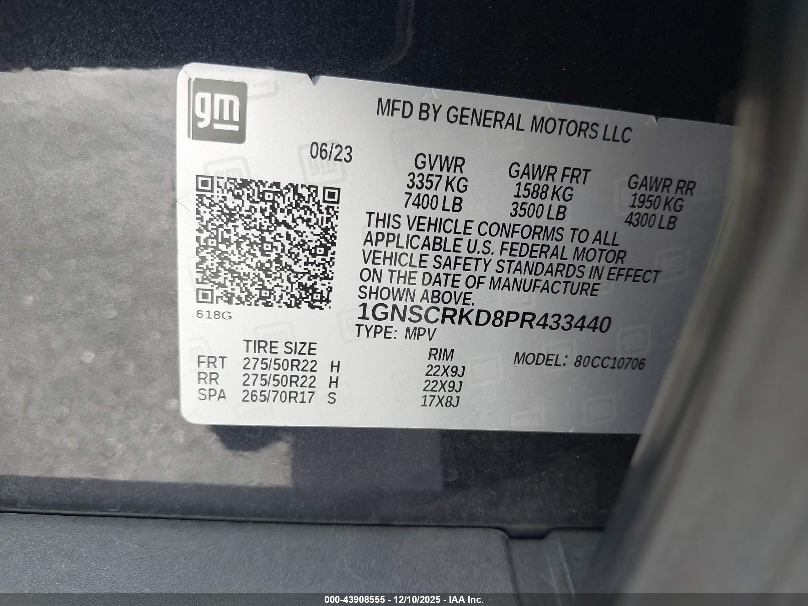CHEVROLET TAHOE image 9