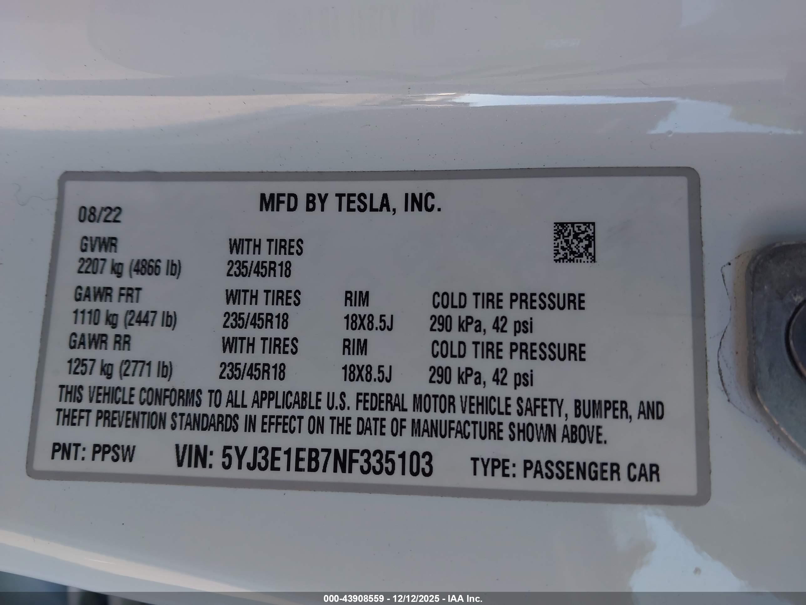 TESLA MODEL image 9