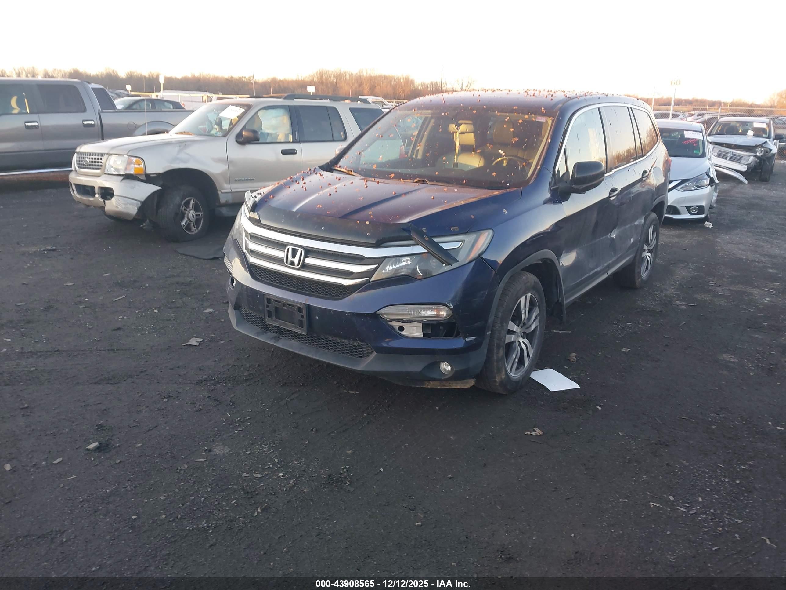 HONDA PILOT image 2