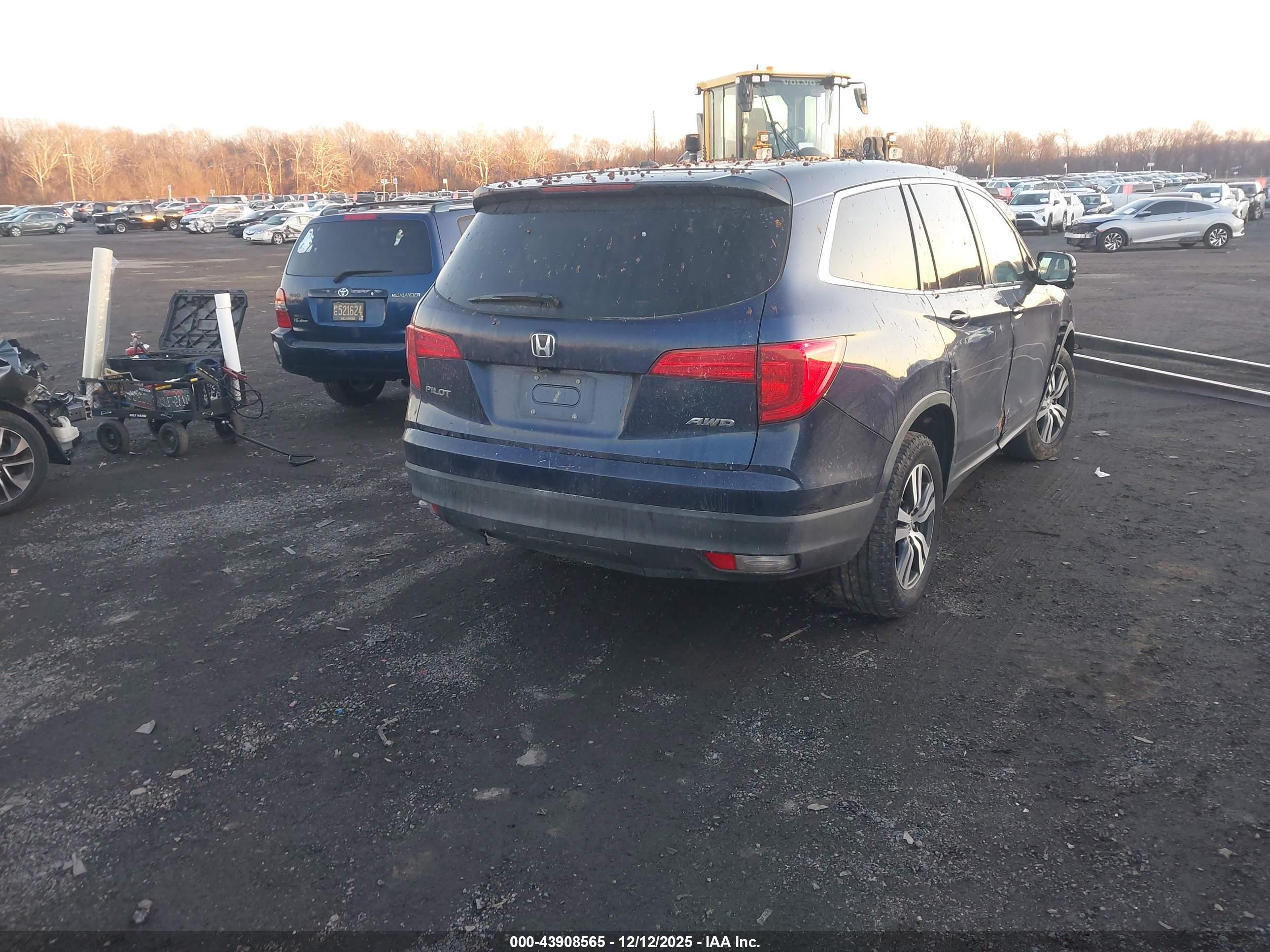 HONDA PILOT image 4