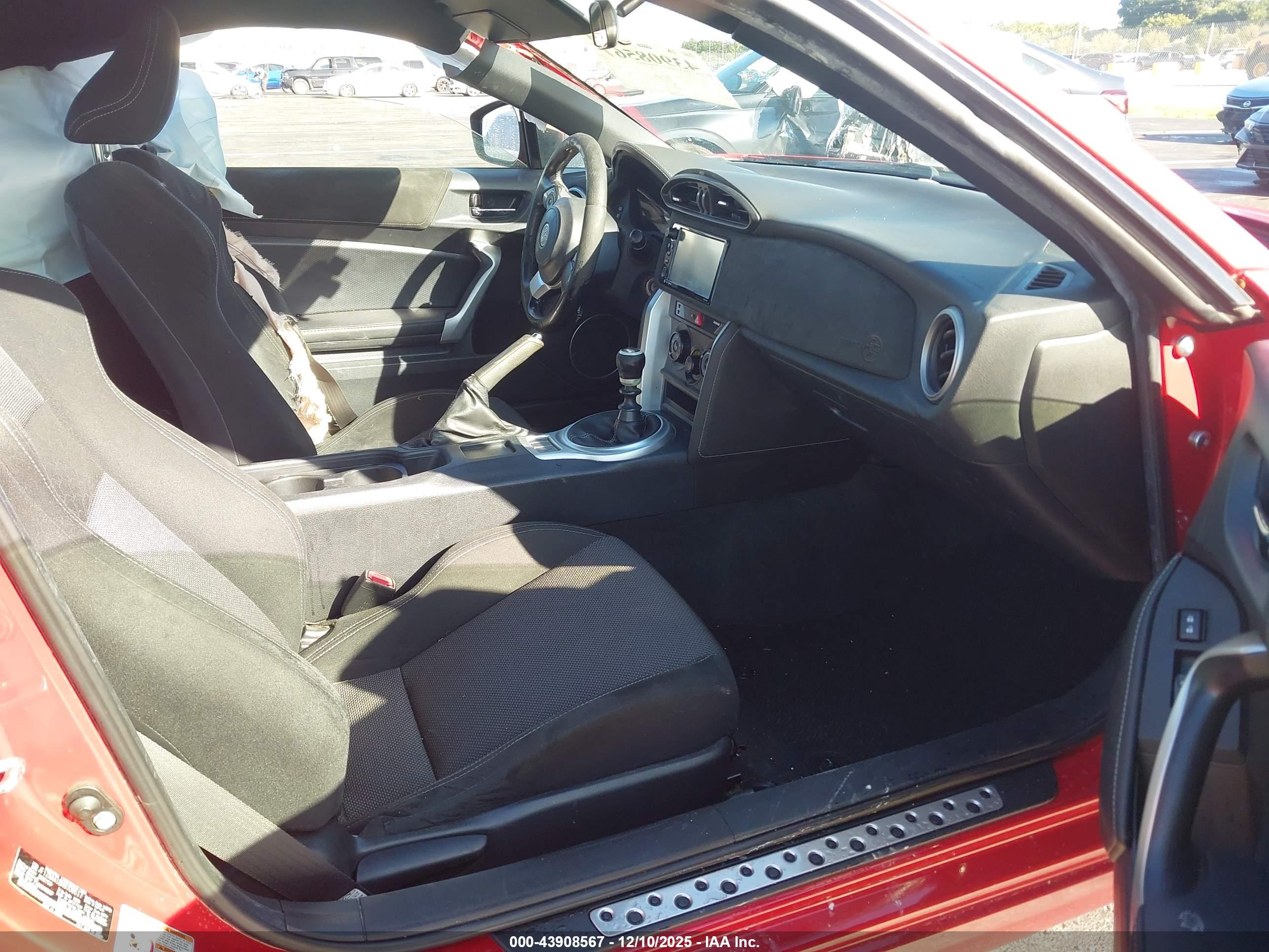 TOYOTA 86 image 5