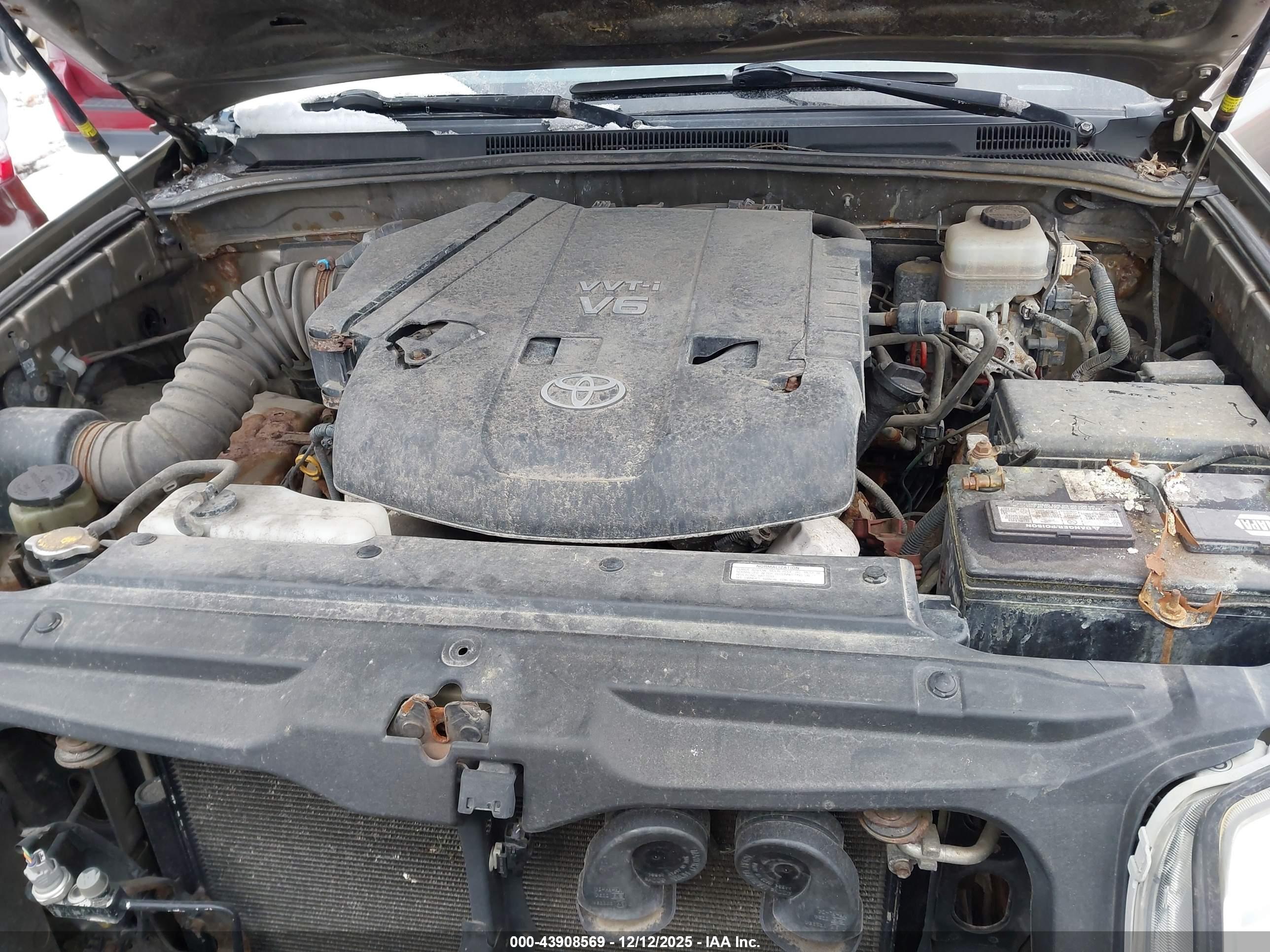 TOYOTA 4RUNNER image 10