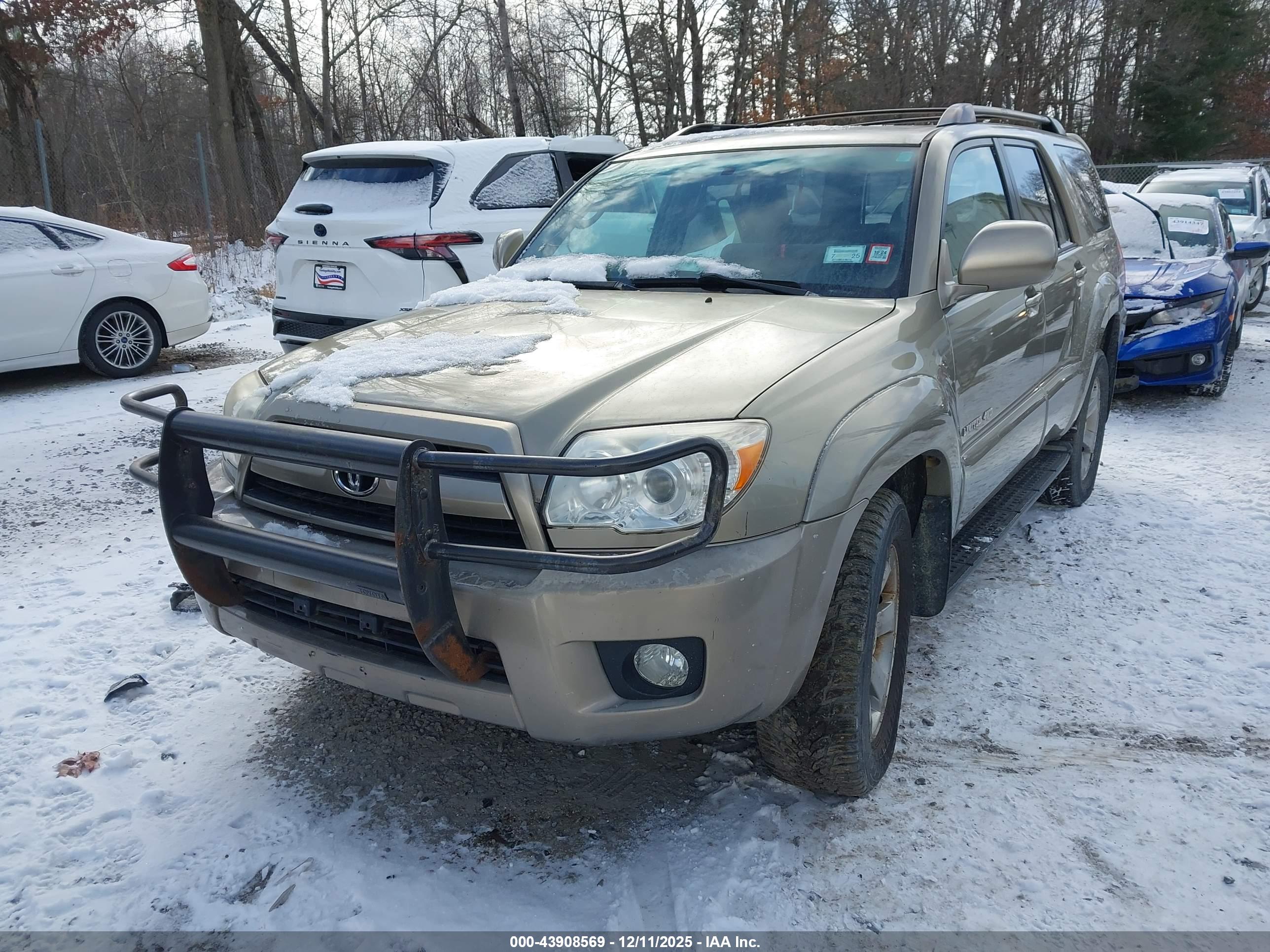 TOYOTA 4RUNNER image 6