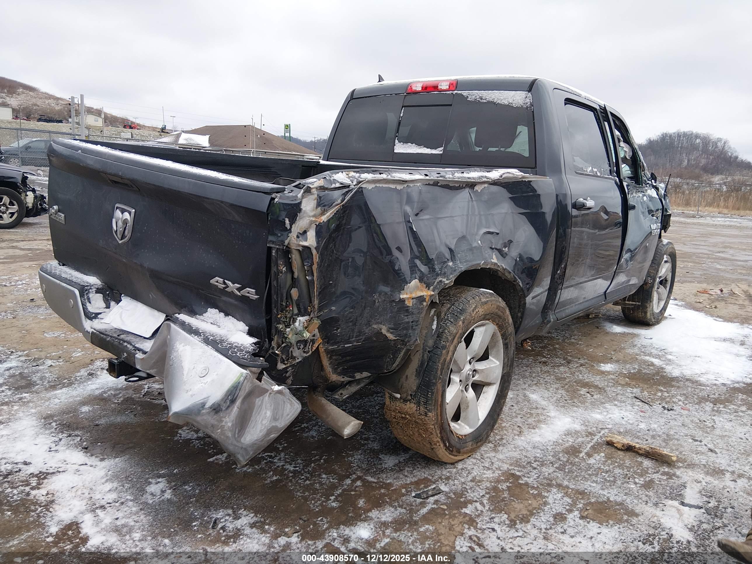 RAM 1500 image 4