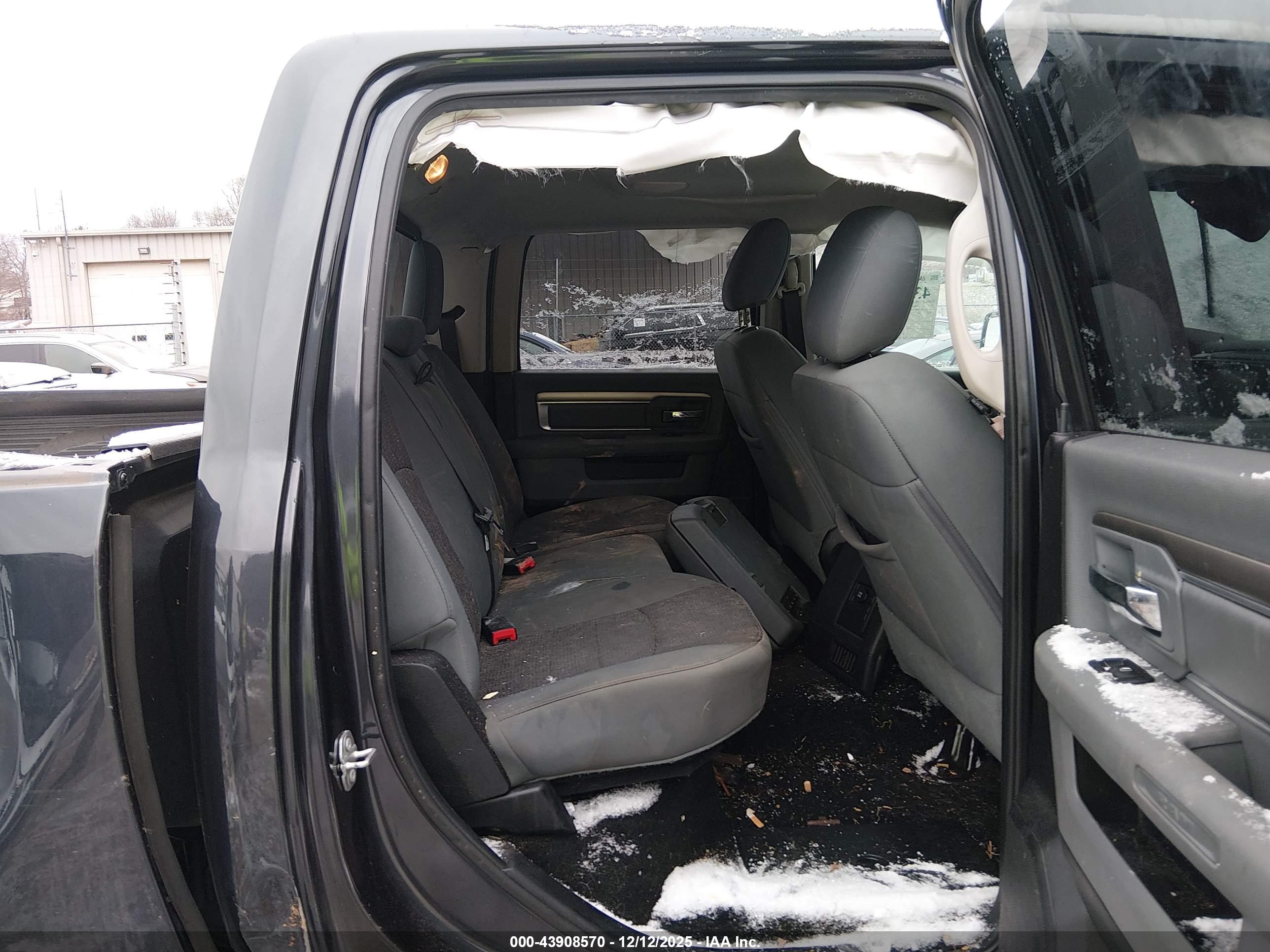 RAM 1500 image 8