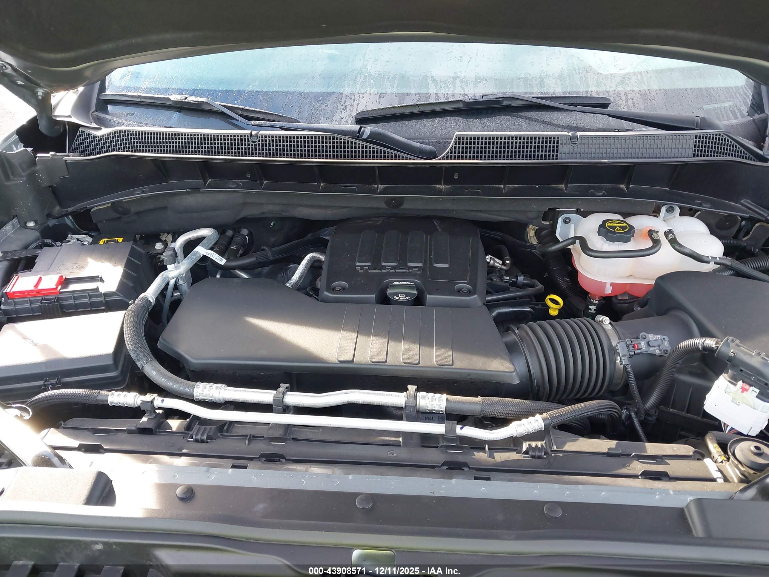 CHEVROLET SILVERADO image 10