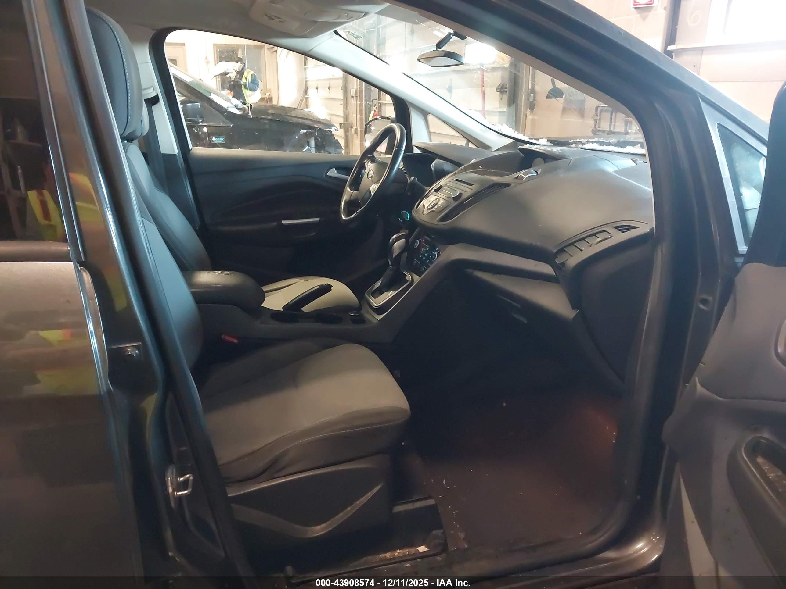 FORD C-MAX image 5