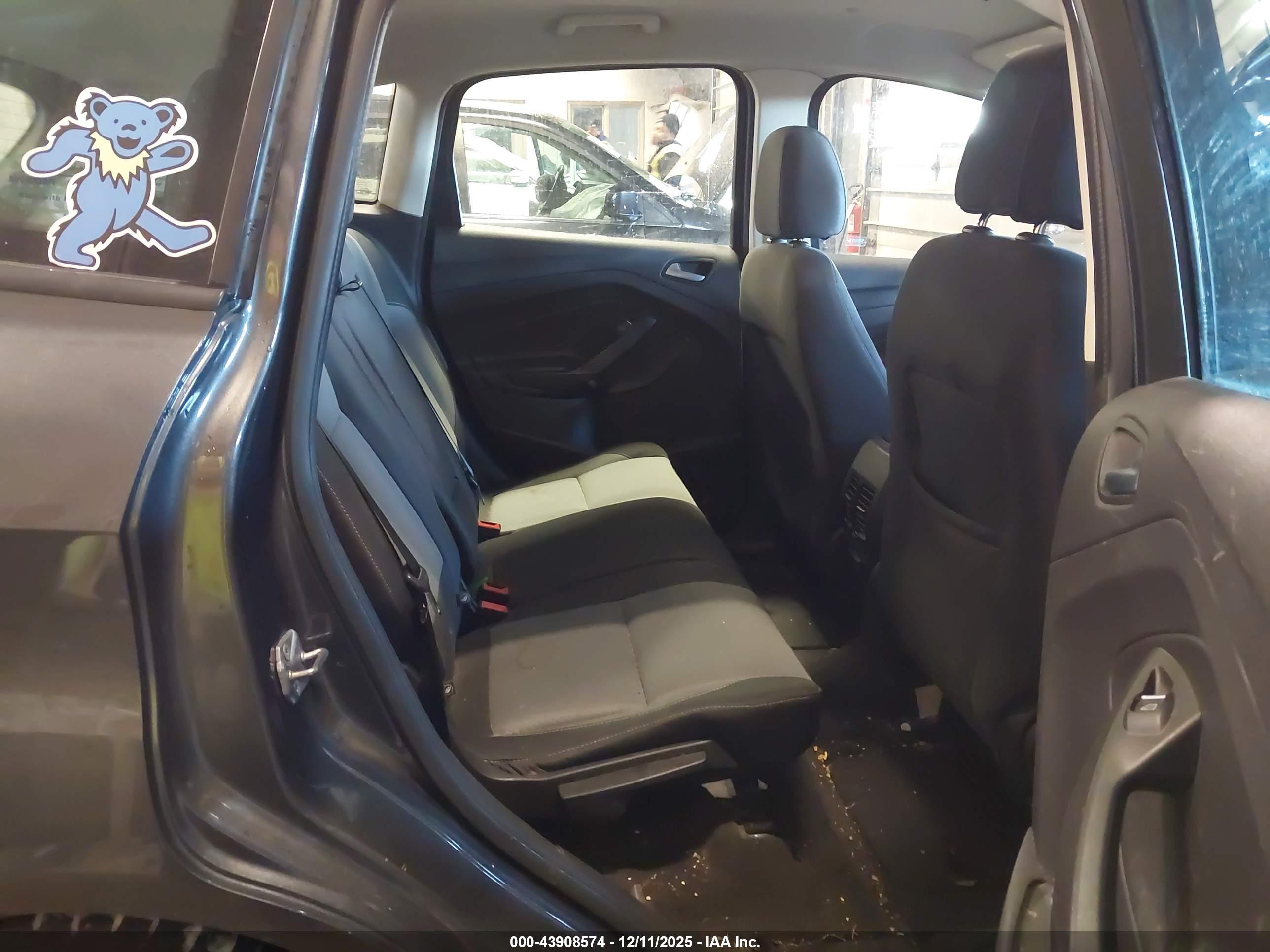 FORD C-MAX image 8