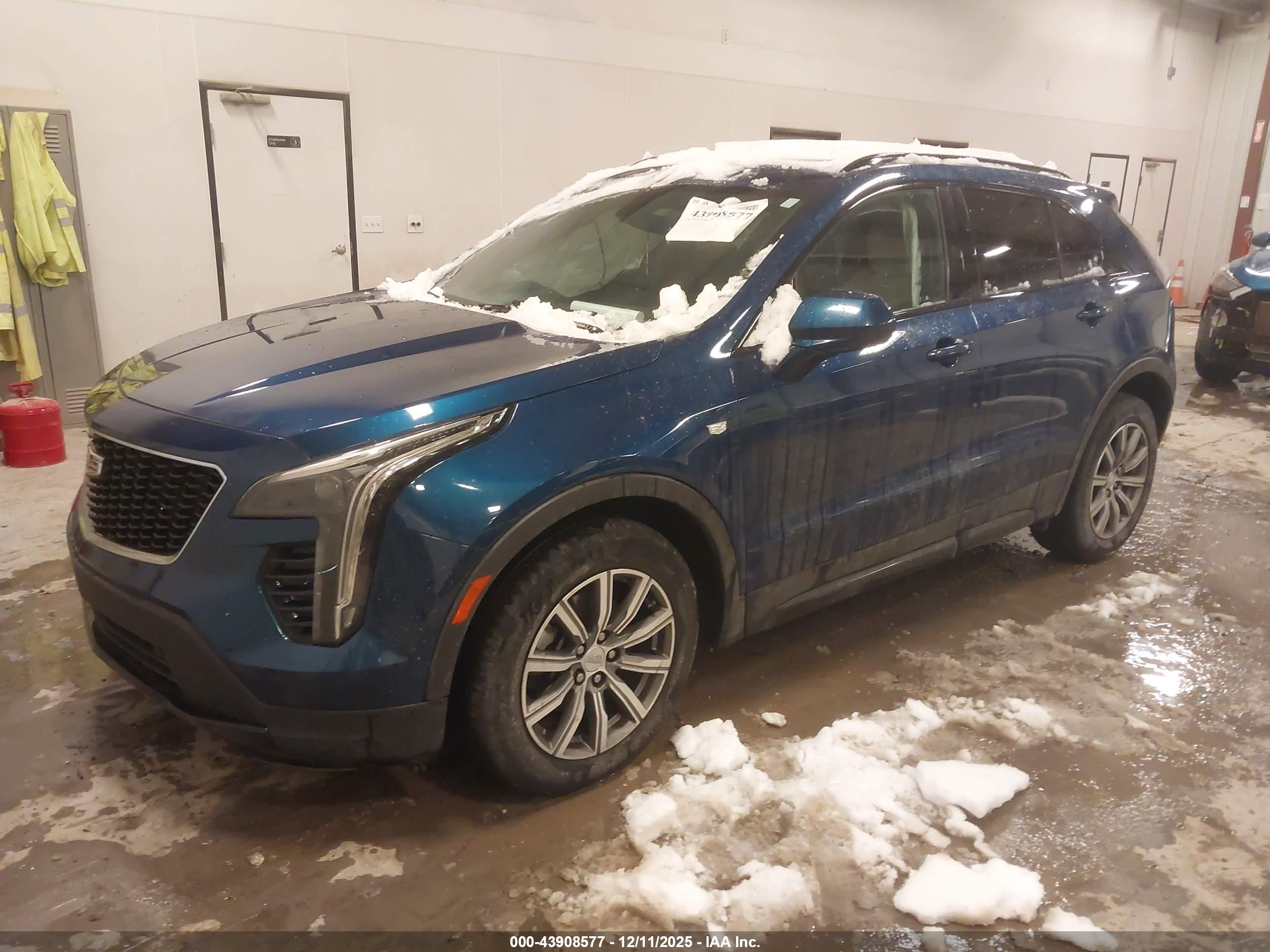 CADILLAC XT4 image 2
