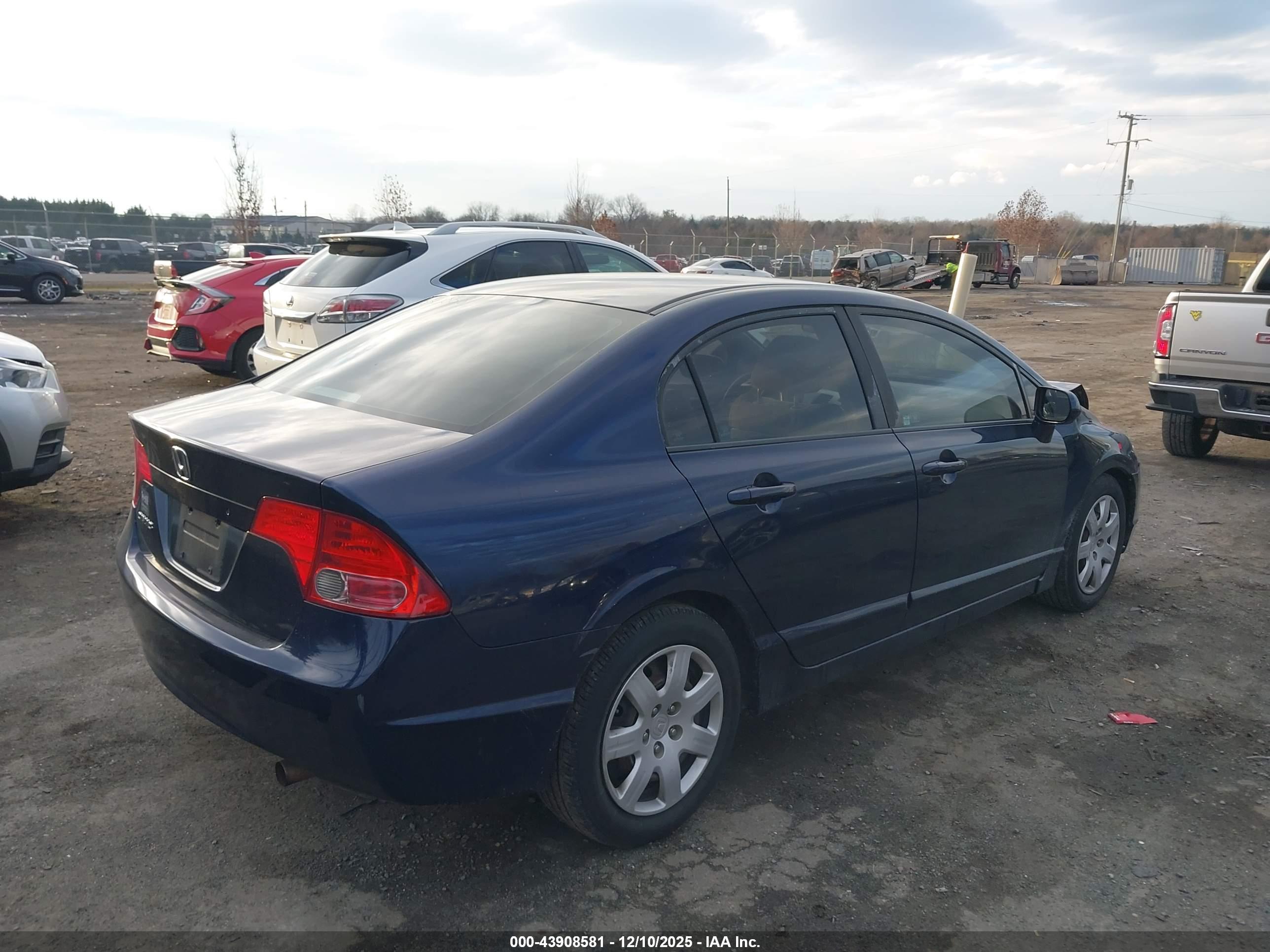 HONDA CIVIC image 4