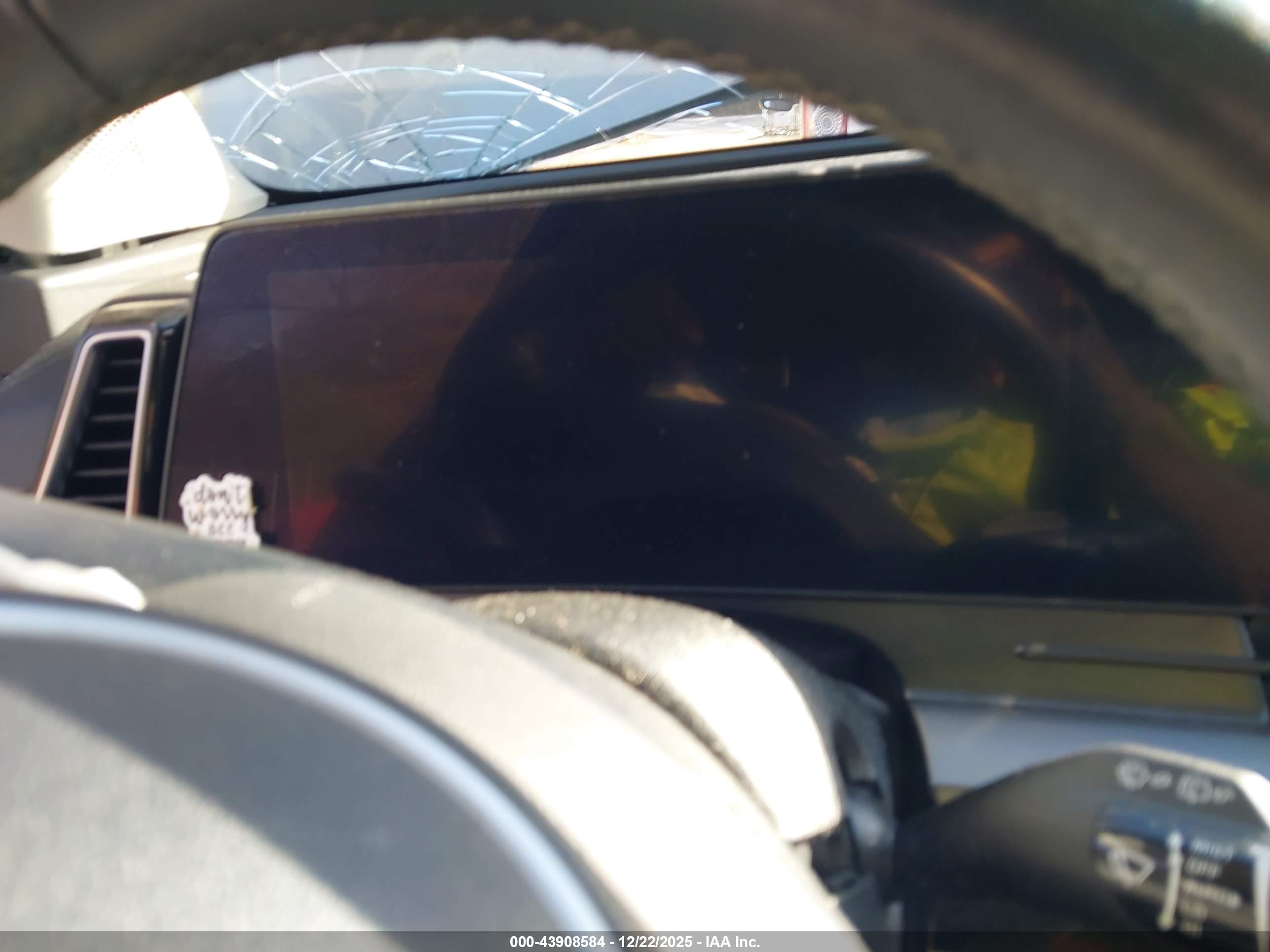 KIA SPORTAGE image 7