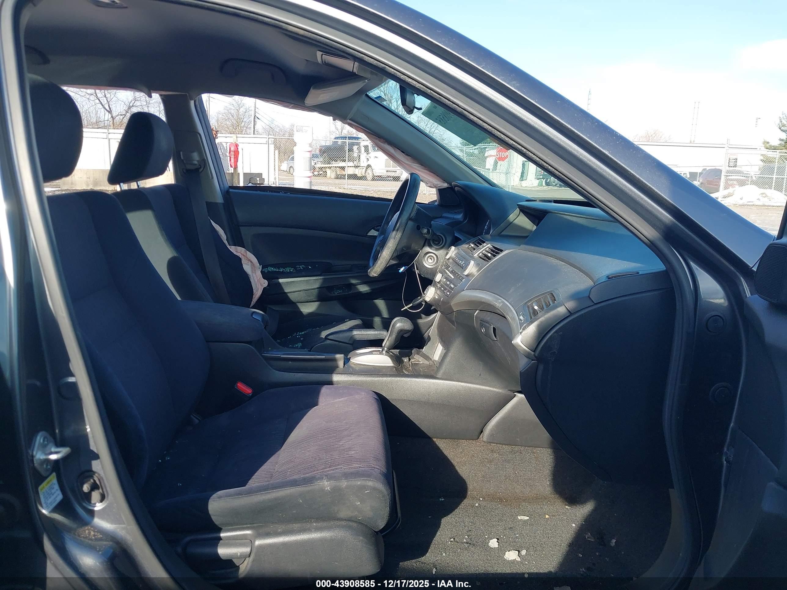 HONDA ACCORD image 5
