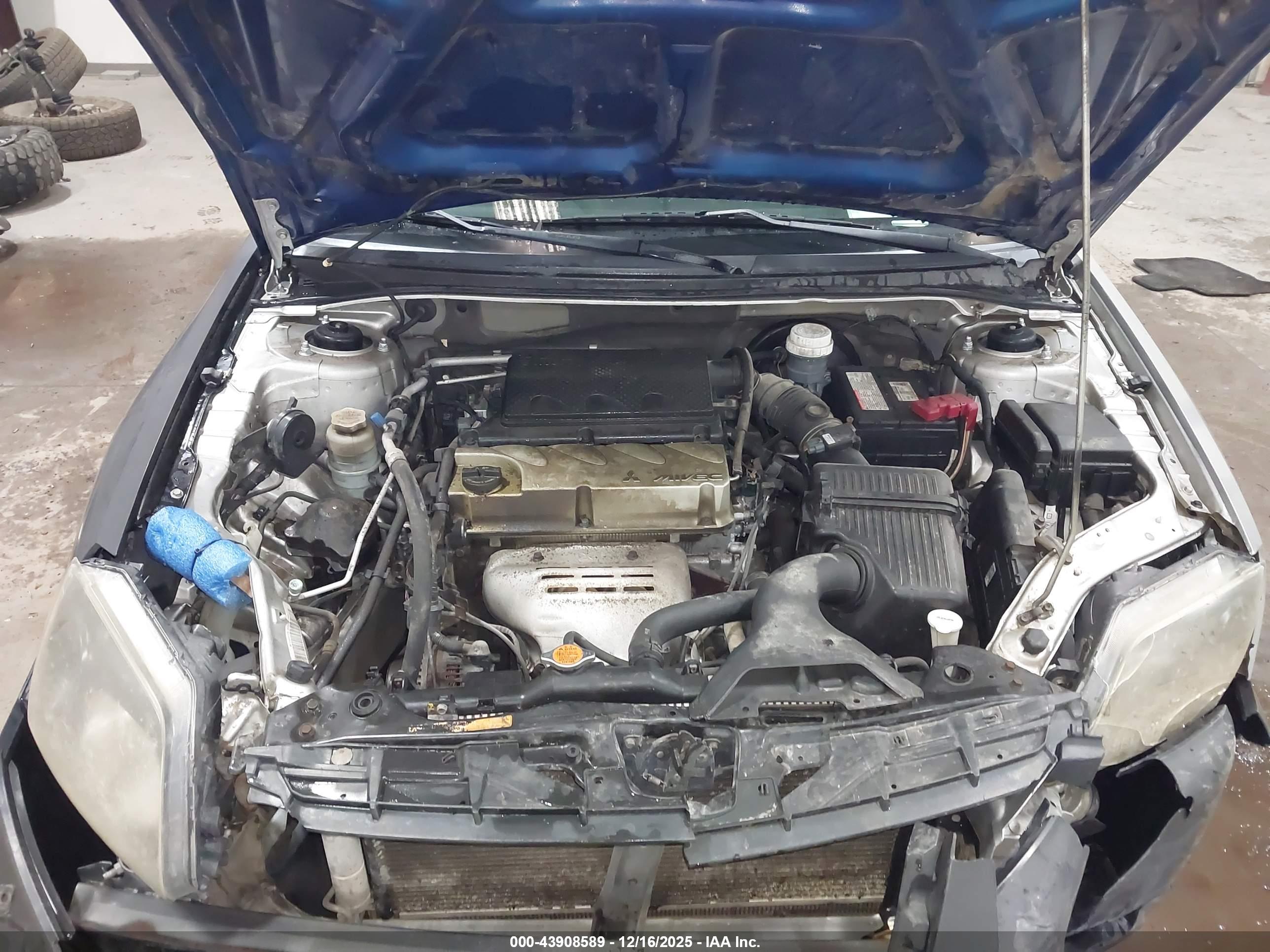 MITSUBISHI GALANT image 10