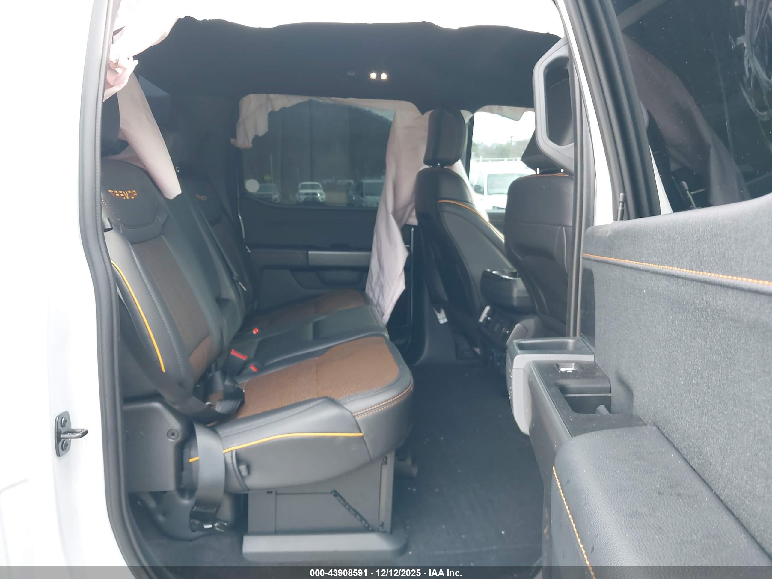 FORD F-150 image 8