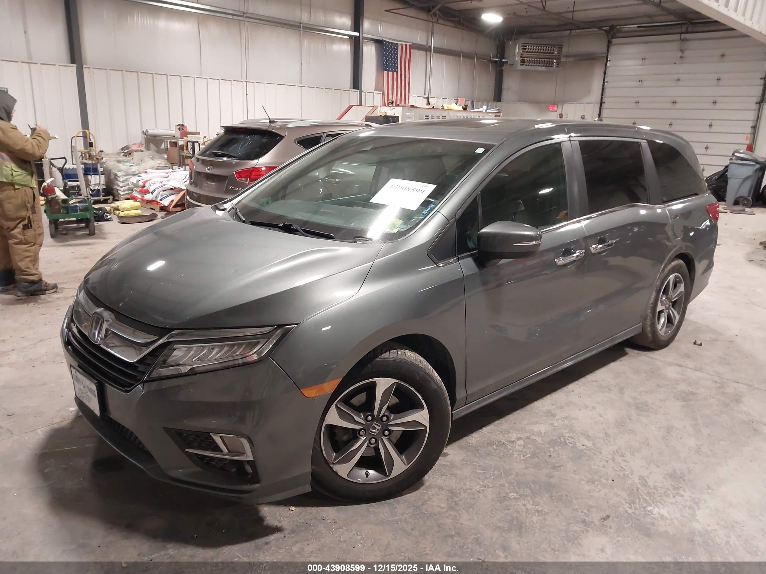HONDA ODYSSEY image 2