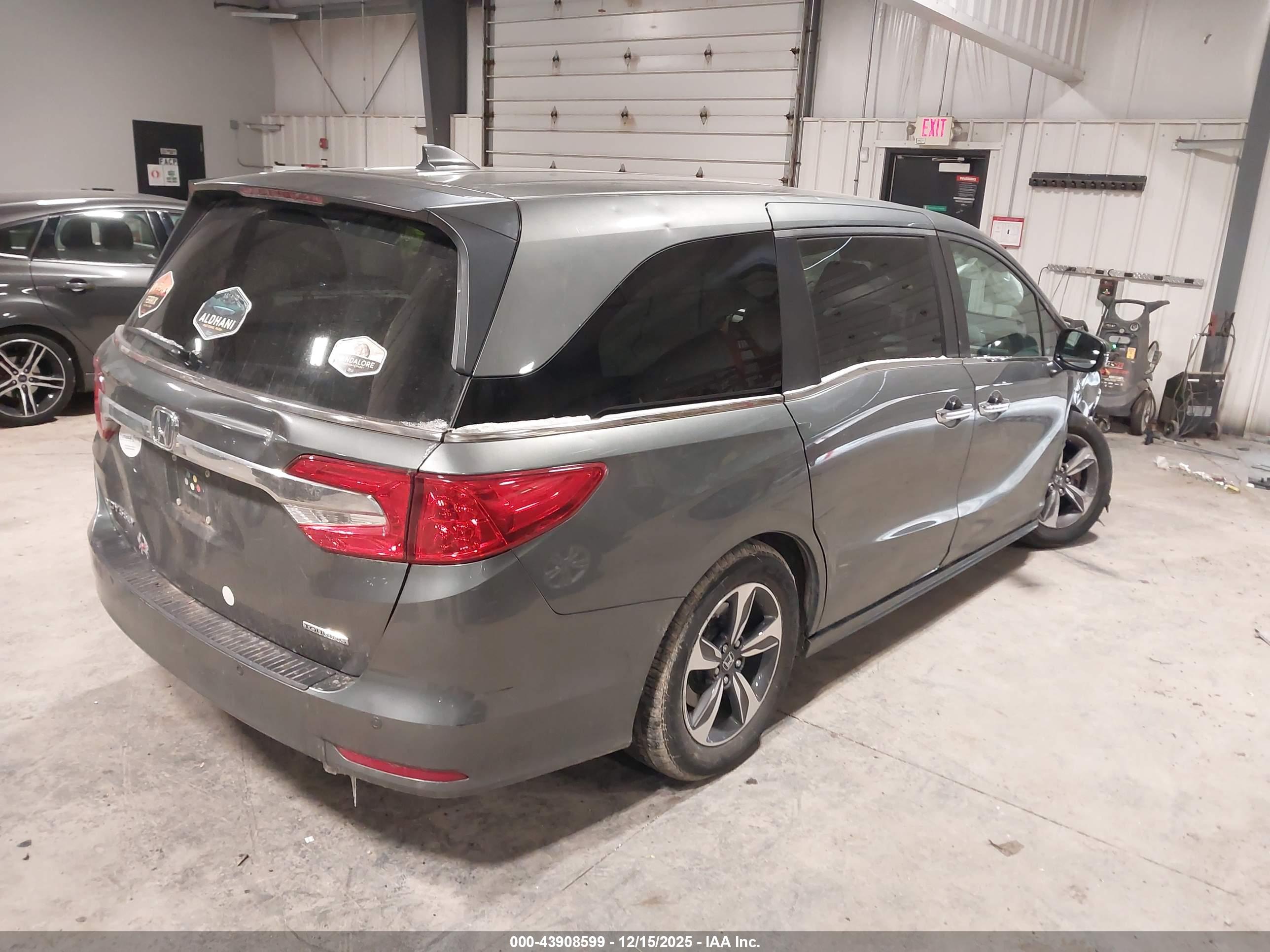 HONDA ODYSSEY image 4