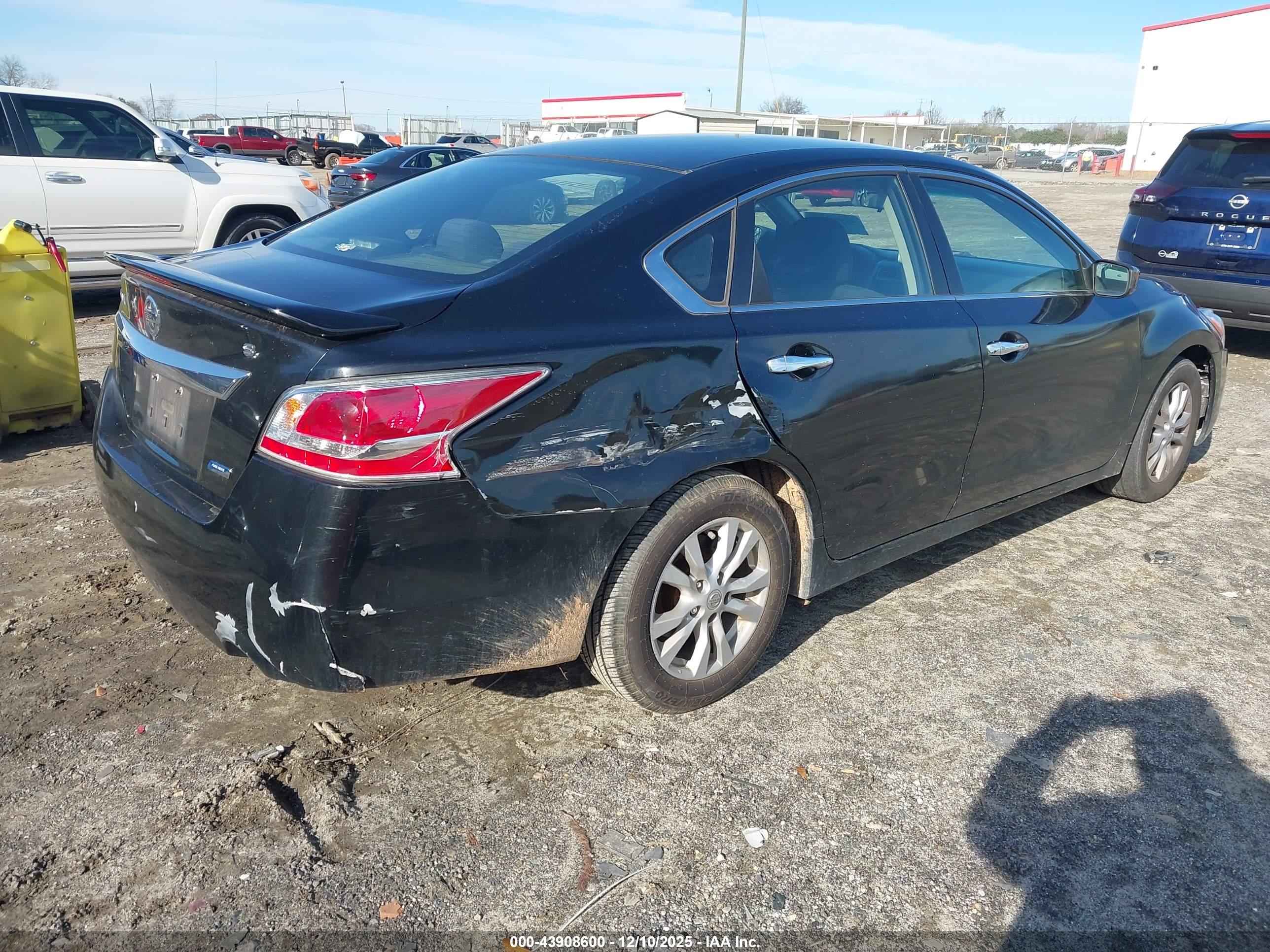 NISSAN ALTIMA image 4