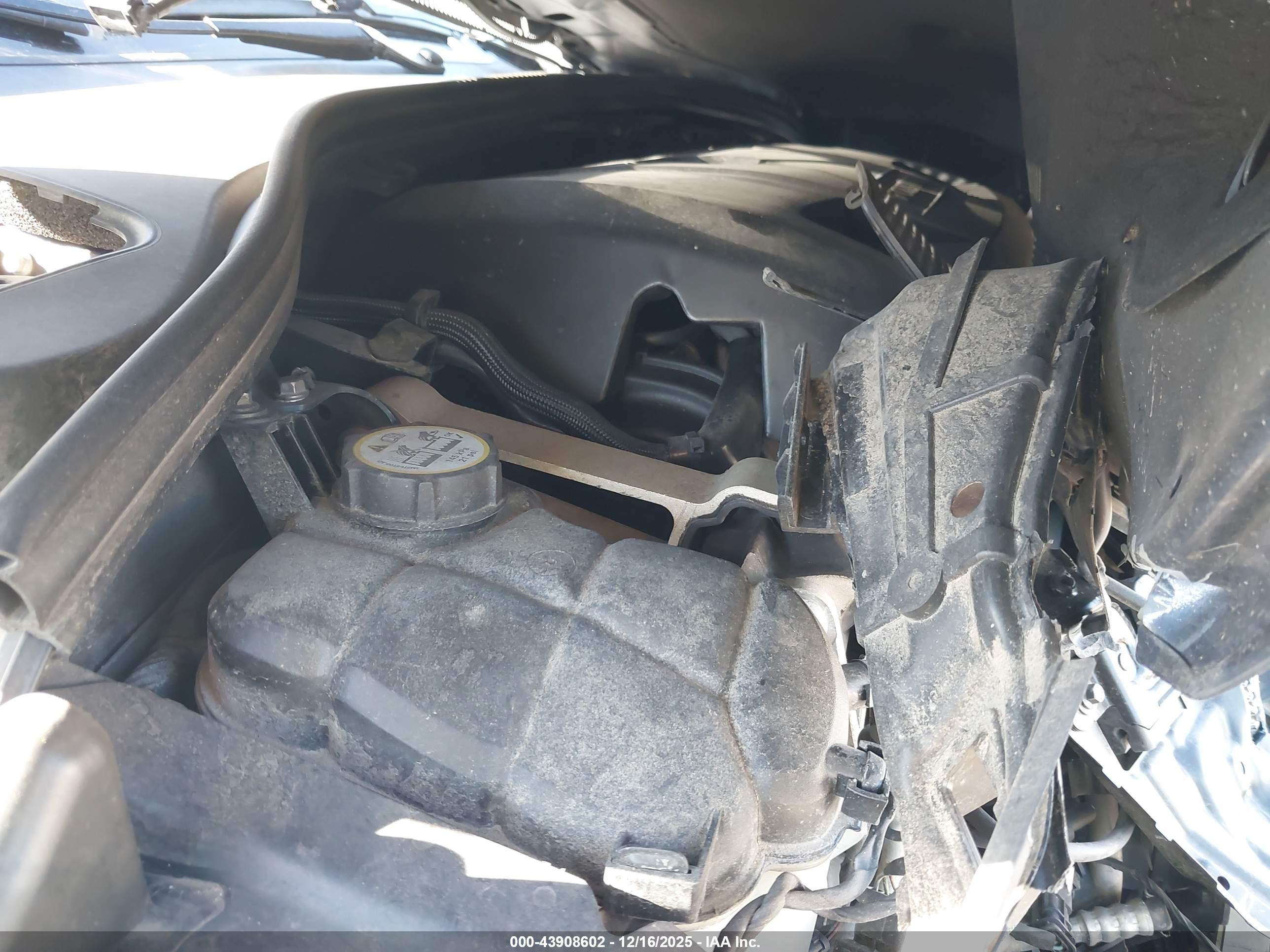 VOLVO S60 image 10