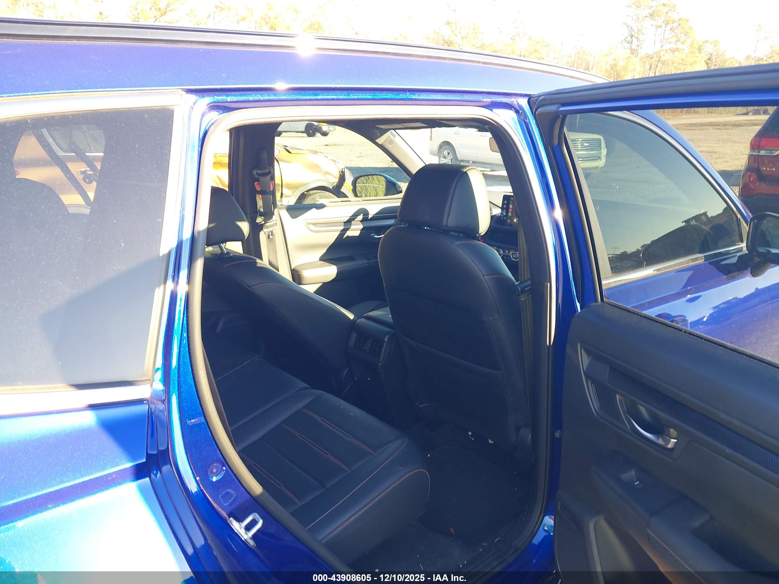 HONDA CR-V image 8
