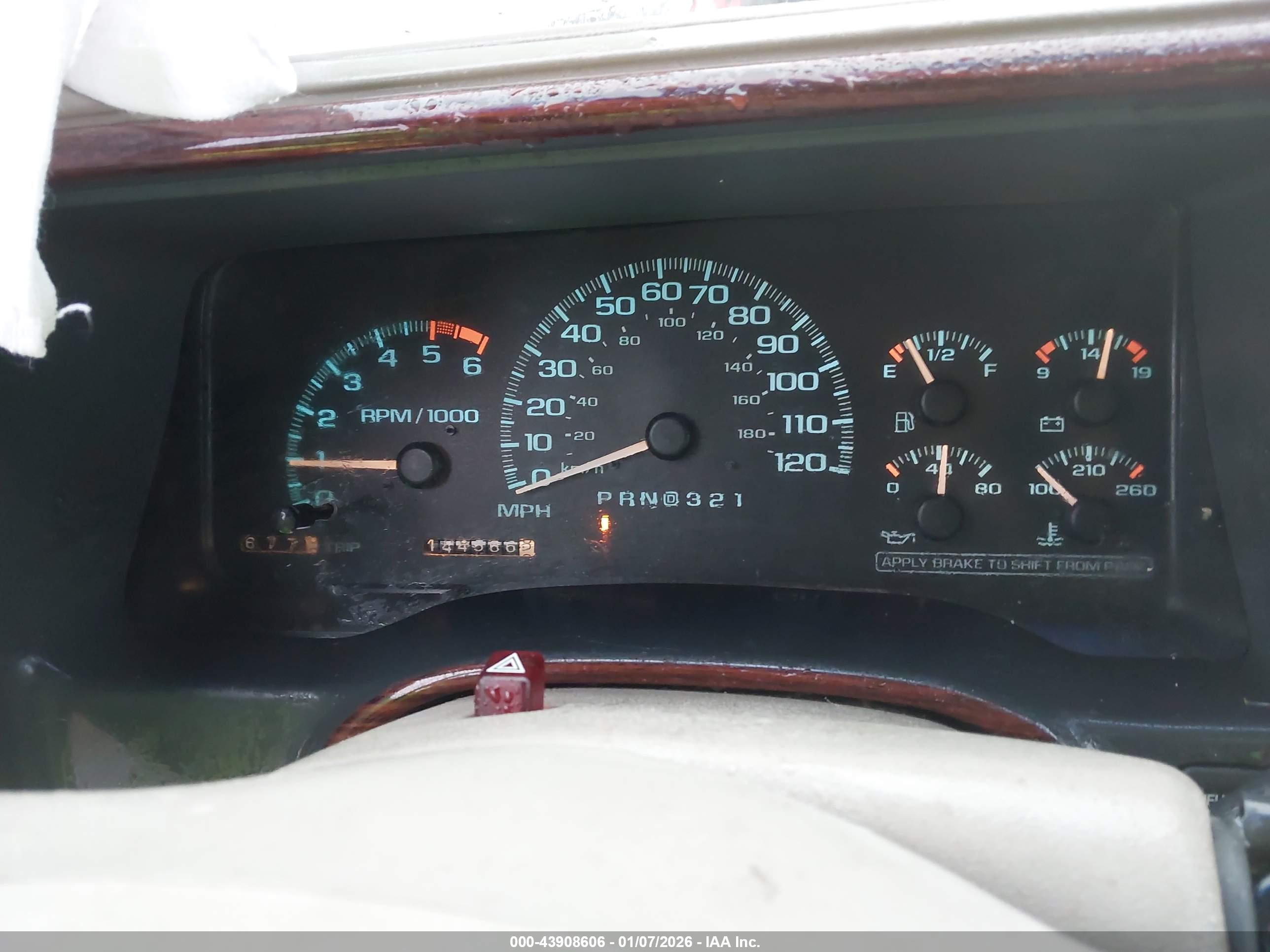 CADILLAC ESCALADE image 7