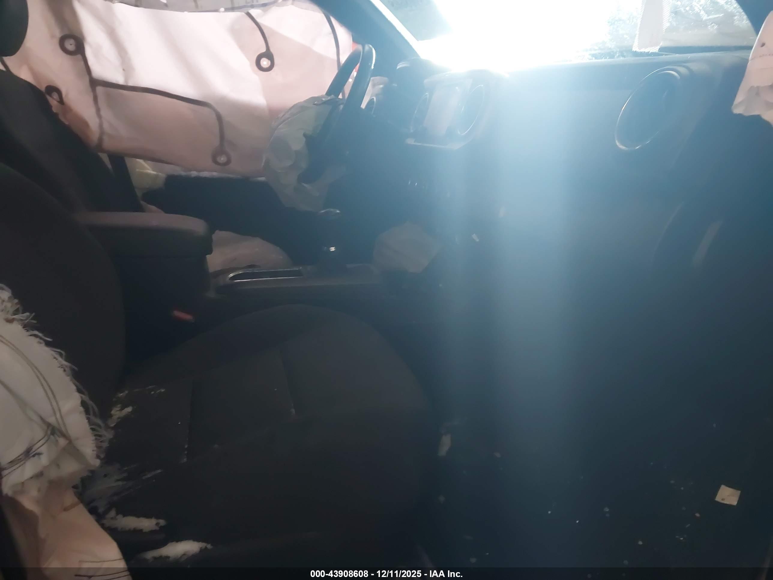 TOYOTA TACOMA image 5