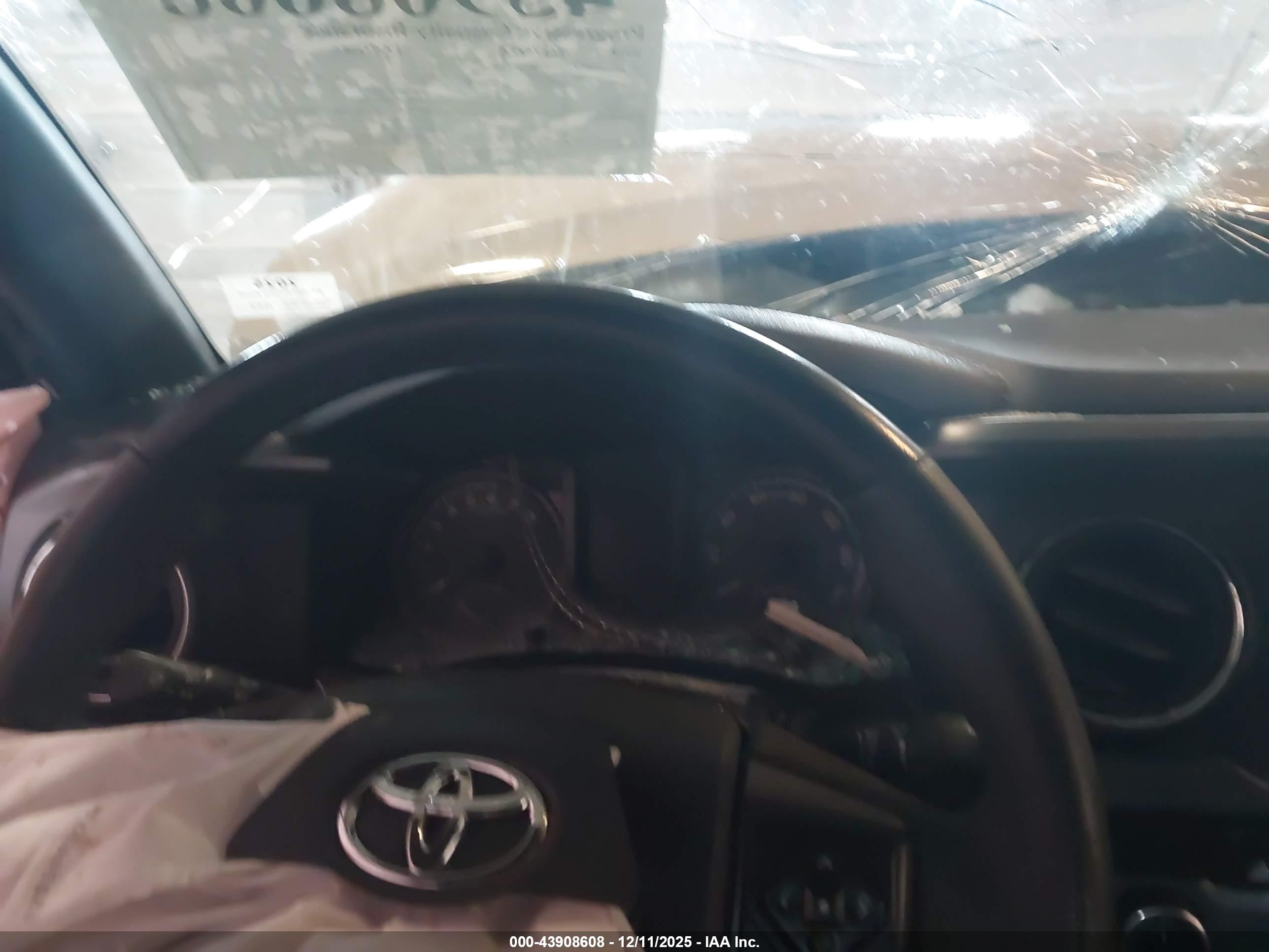 TOYOTA TACOMA image 7