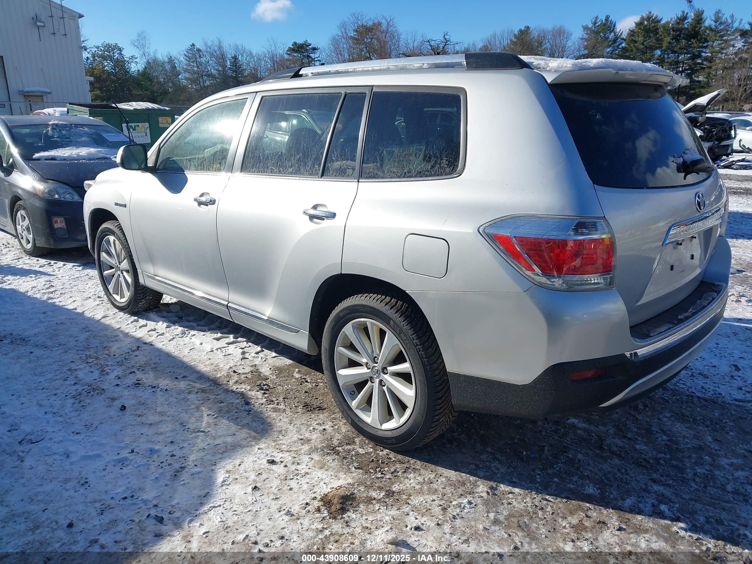 TOYOTA HIGHLANDER image 3