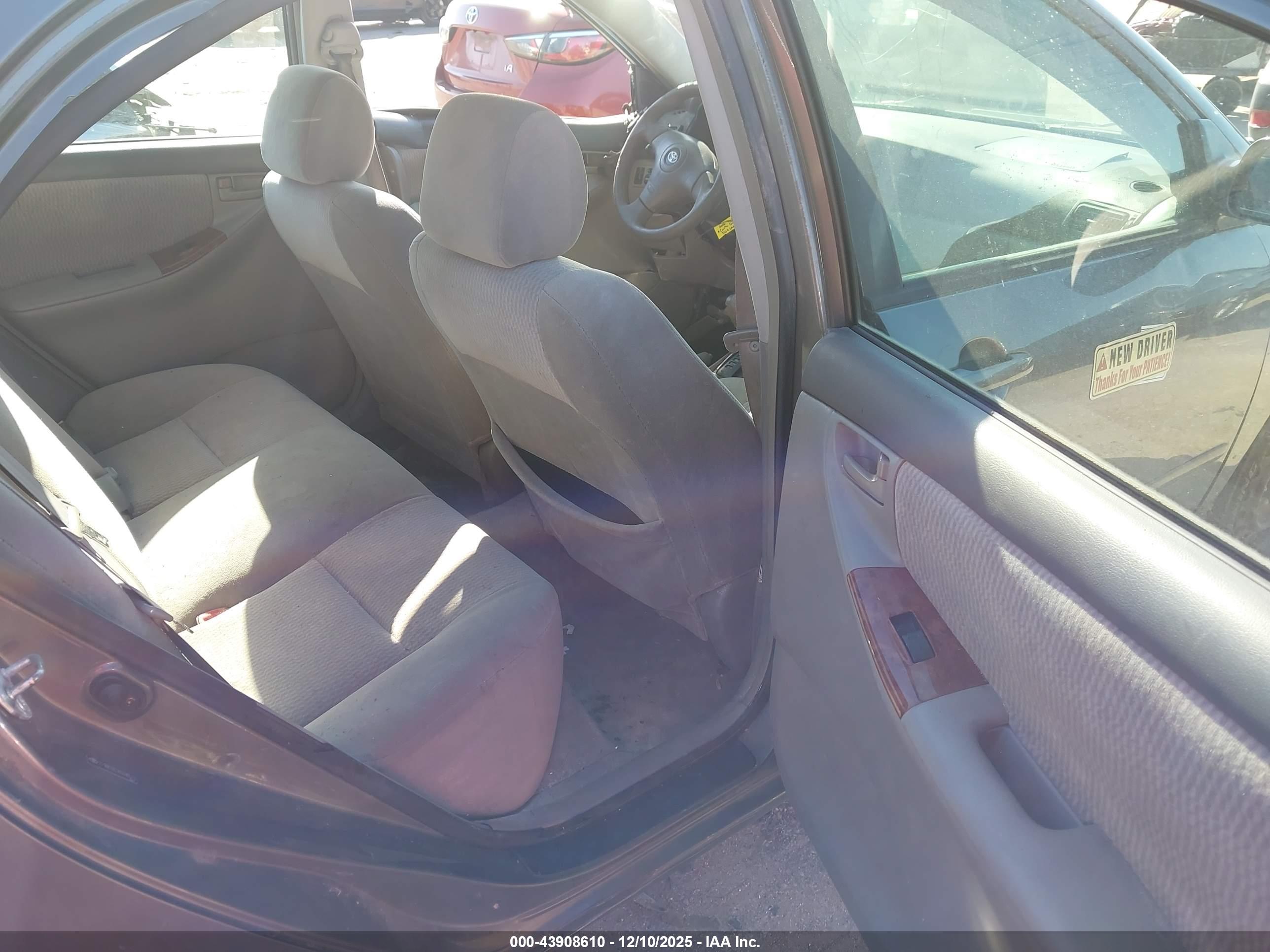 TOYOTA COROLLA image 8