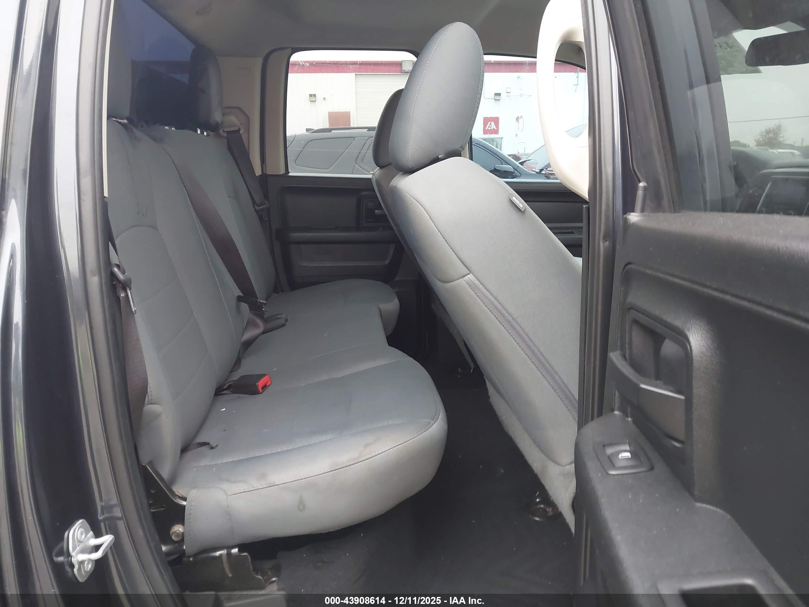 RAM 1500 image 8