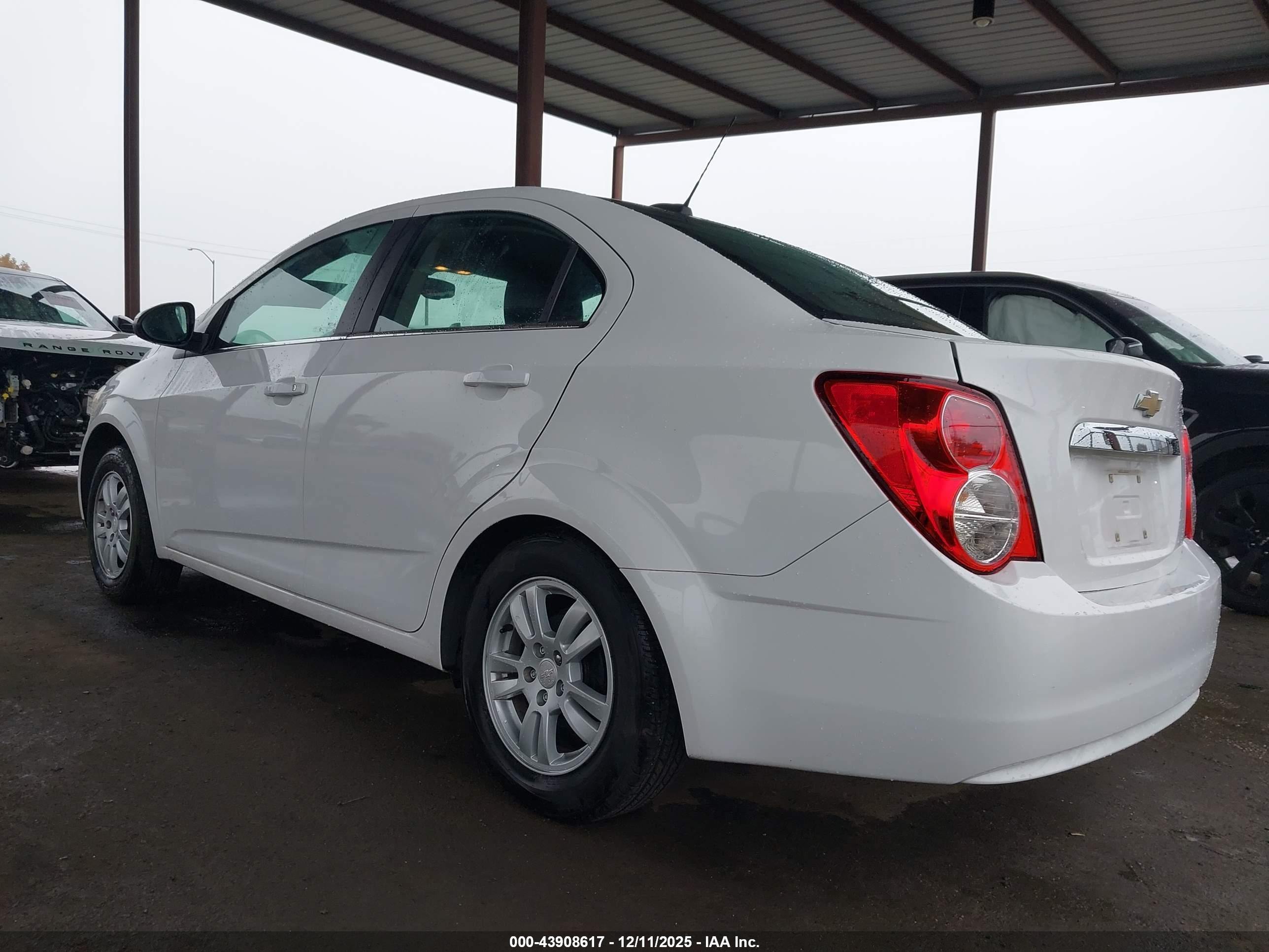 CHEVROLET SONIC image 3