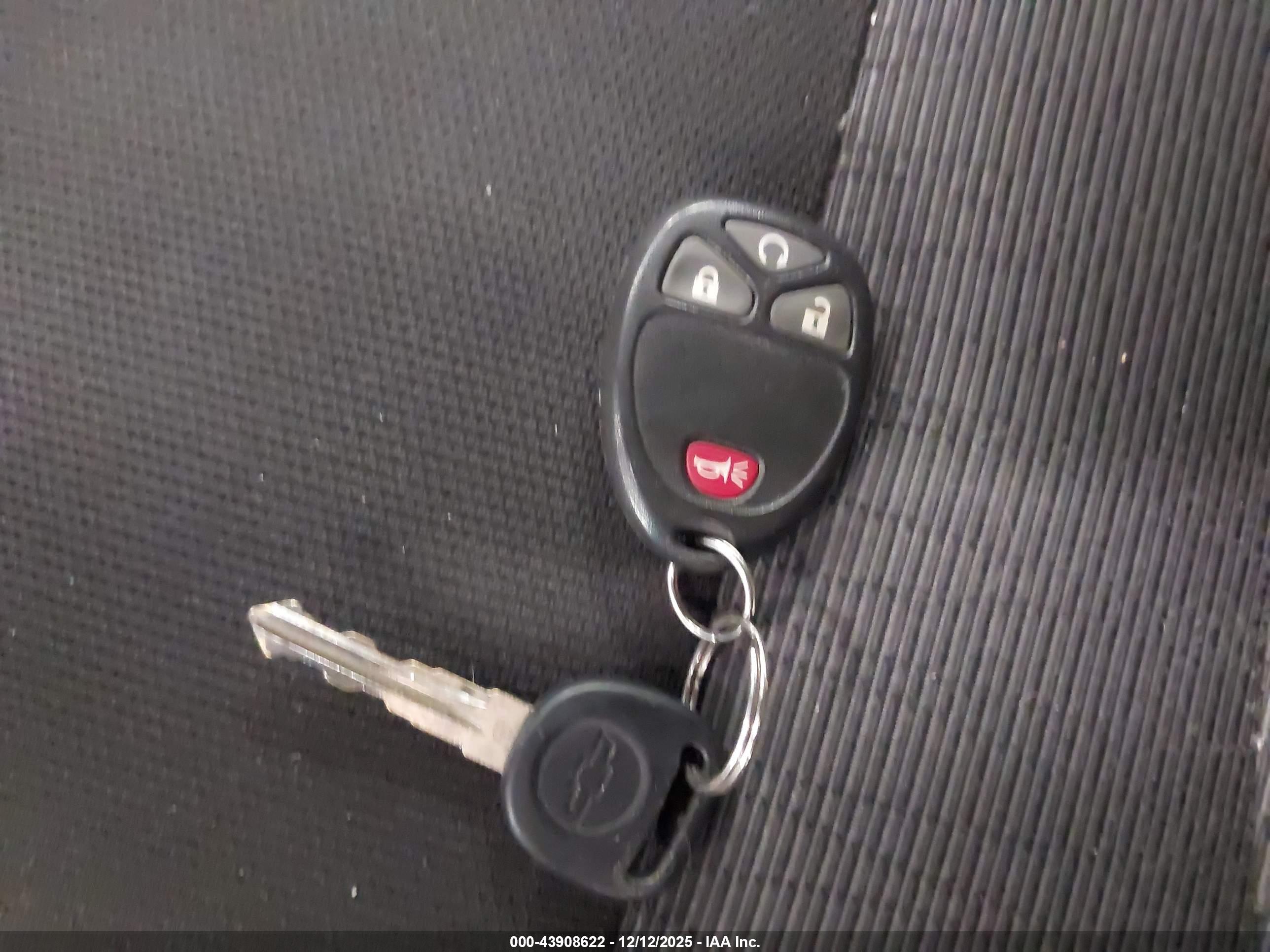 CHEVROLET TRAVERSE image 11
