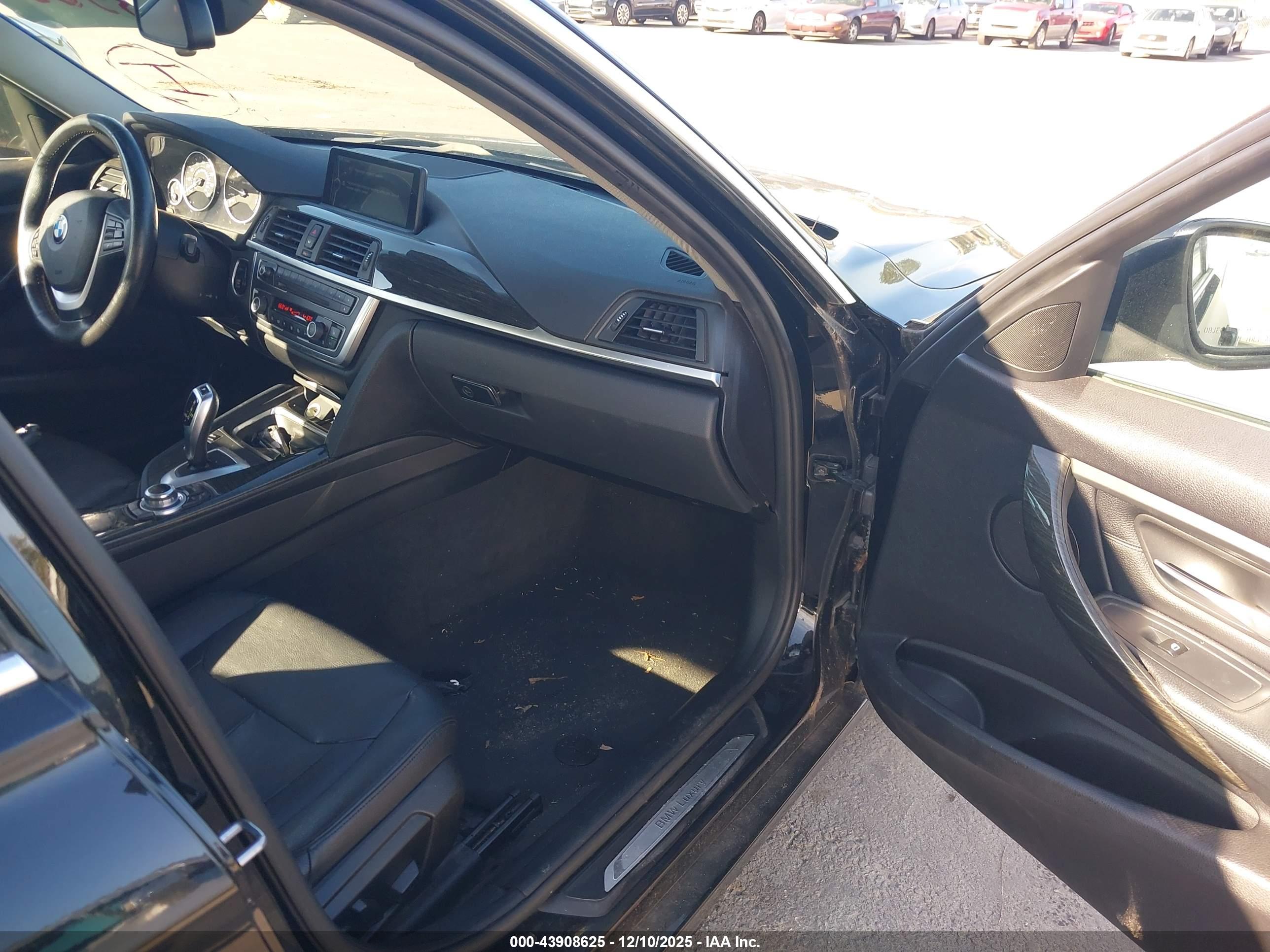 BMW 328I image 5