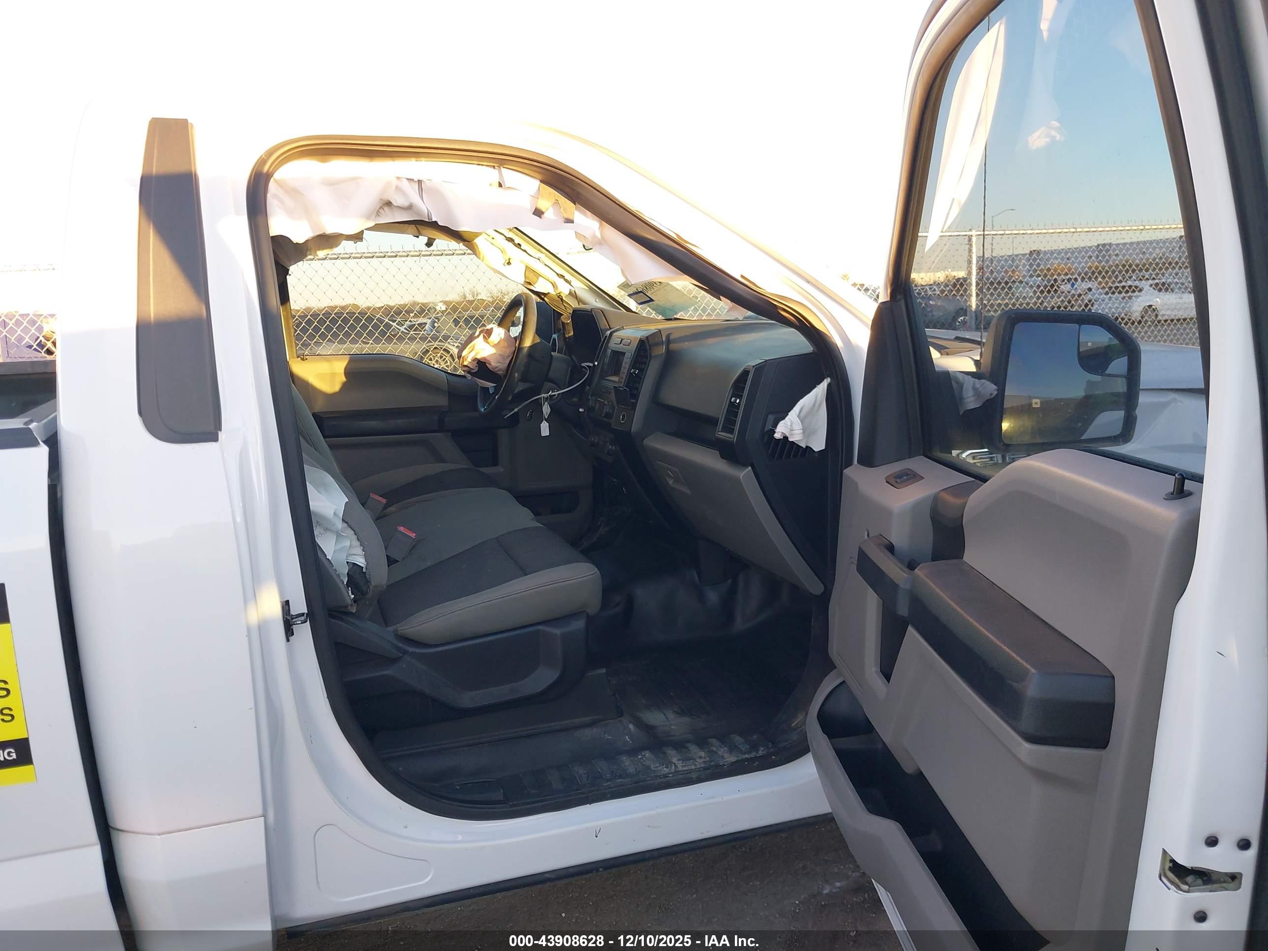 FORD F-150 image 5