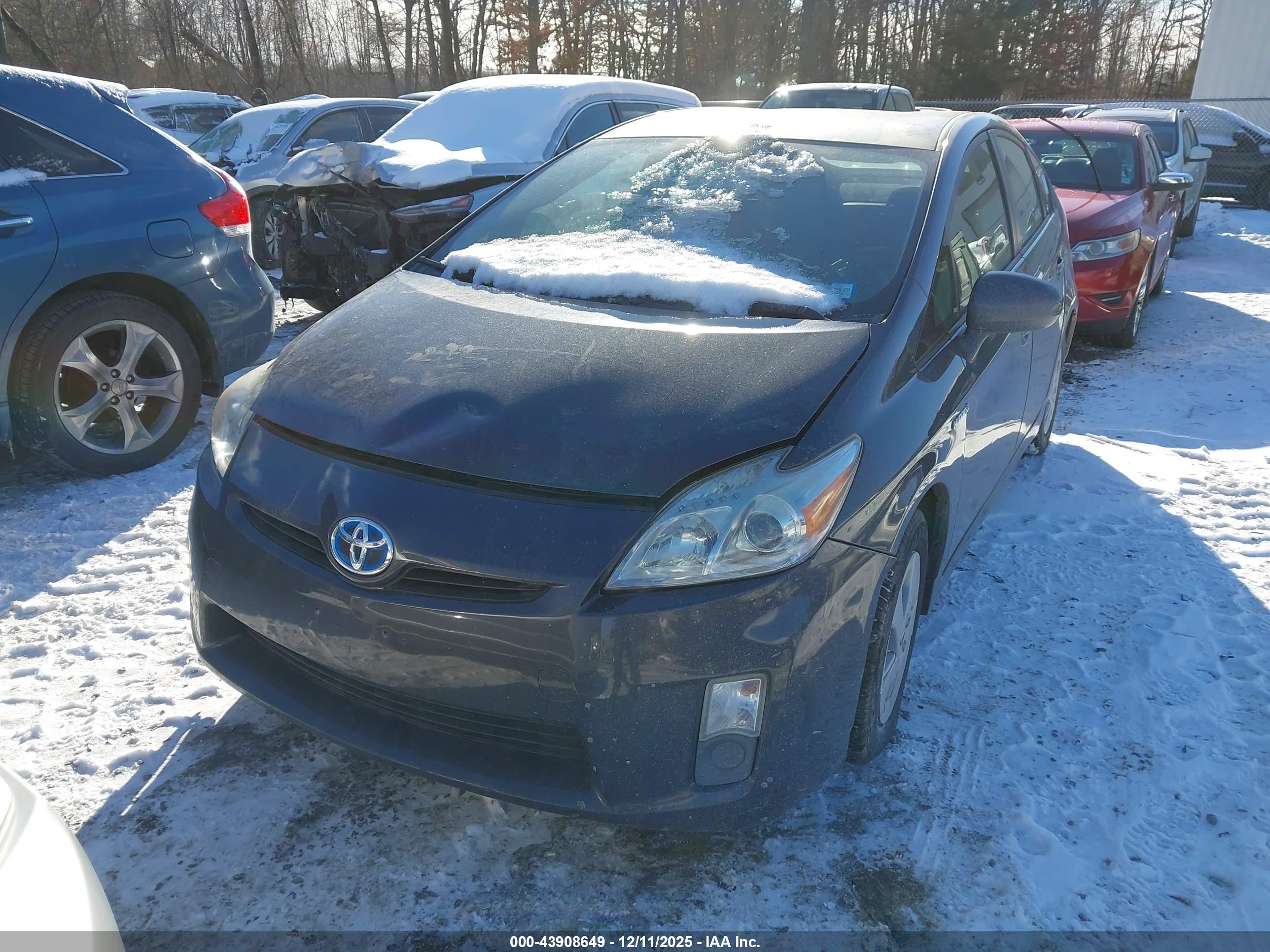 TOYOTA PRIUS image 6