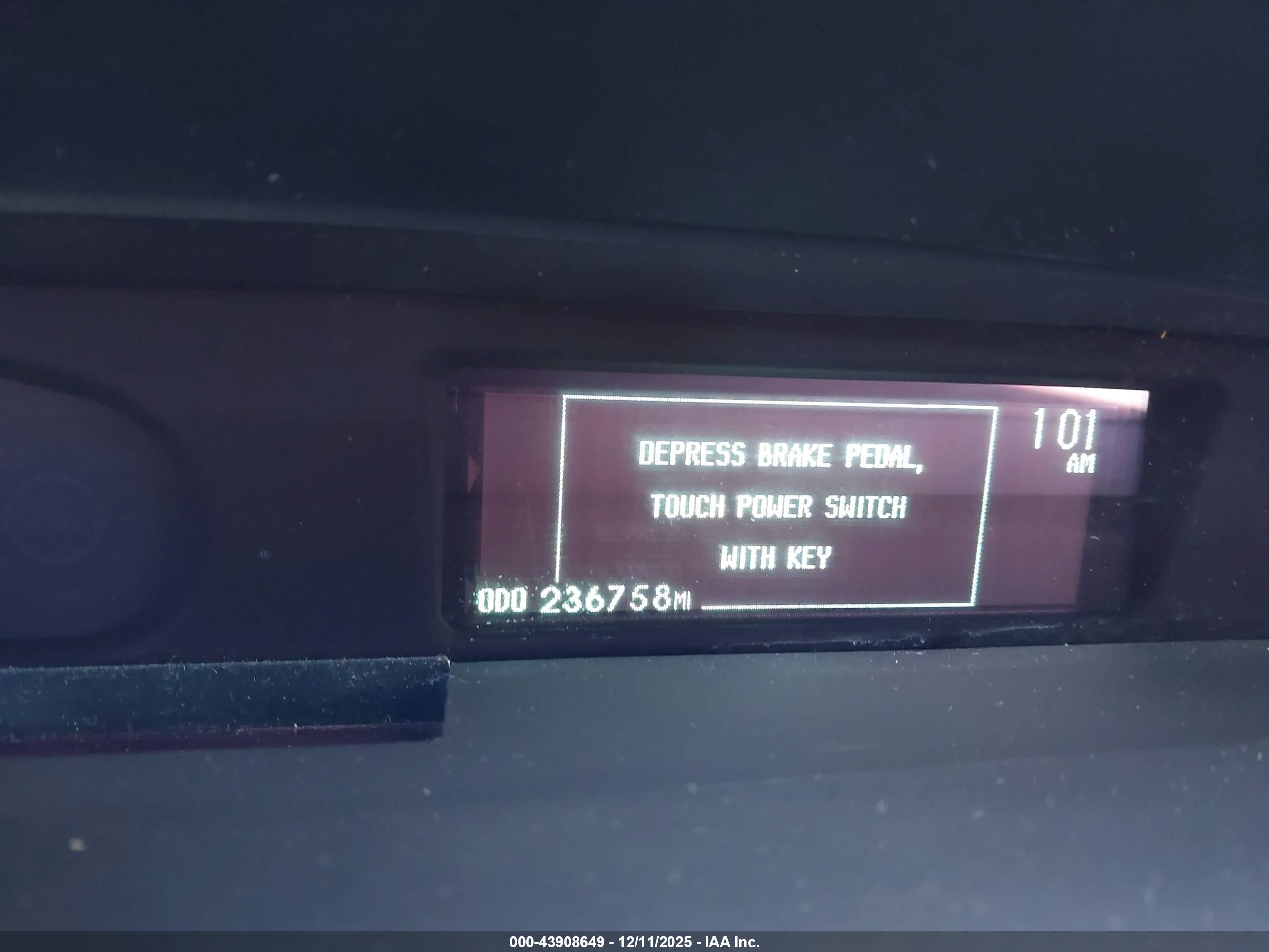 TOYOTA PRIUS image 7