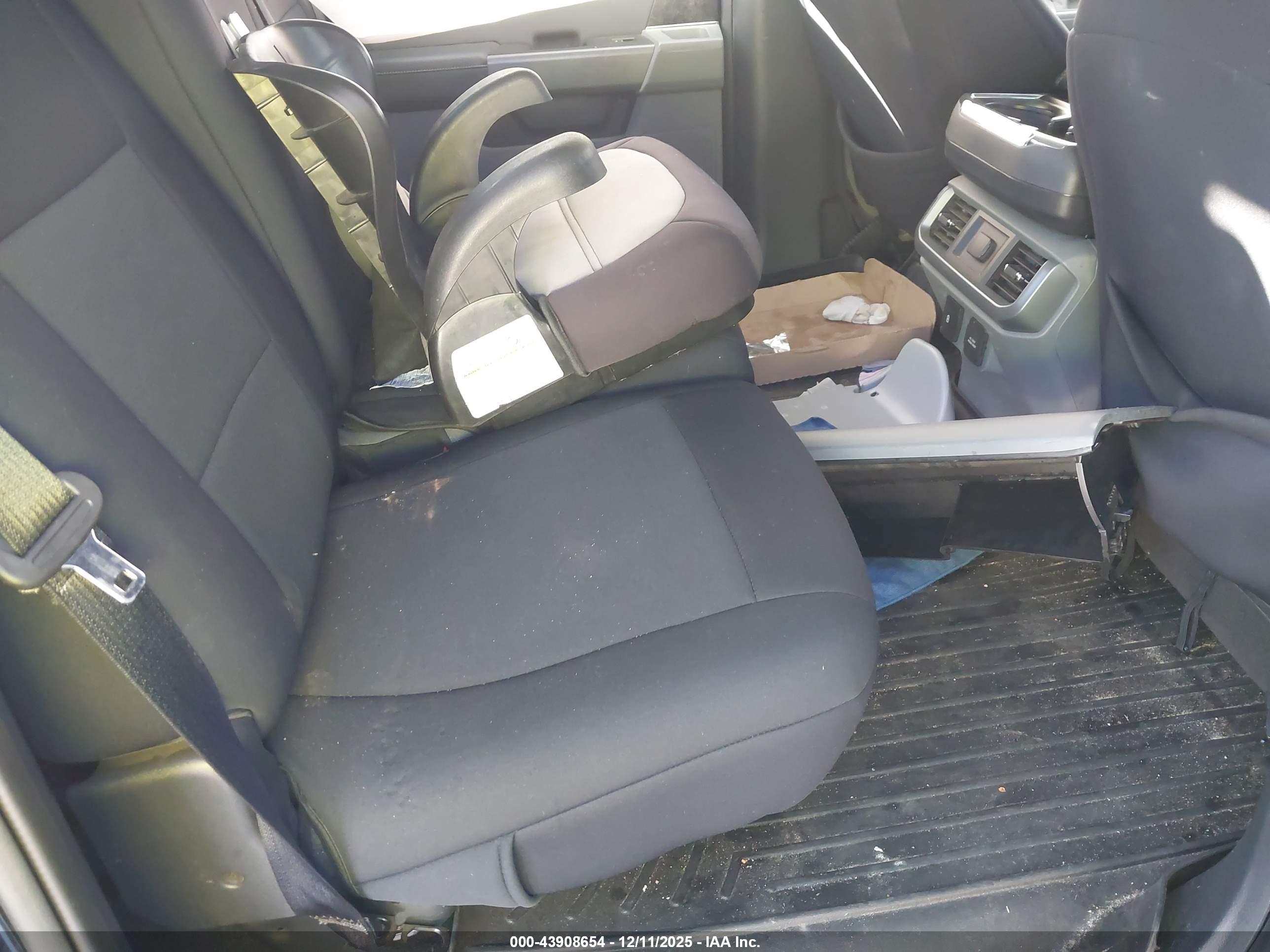 FORD F-150 image 8