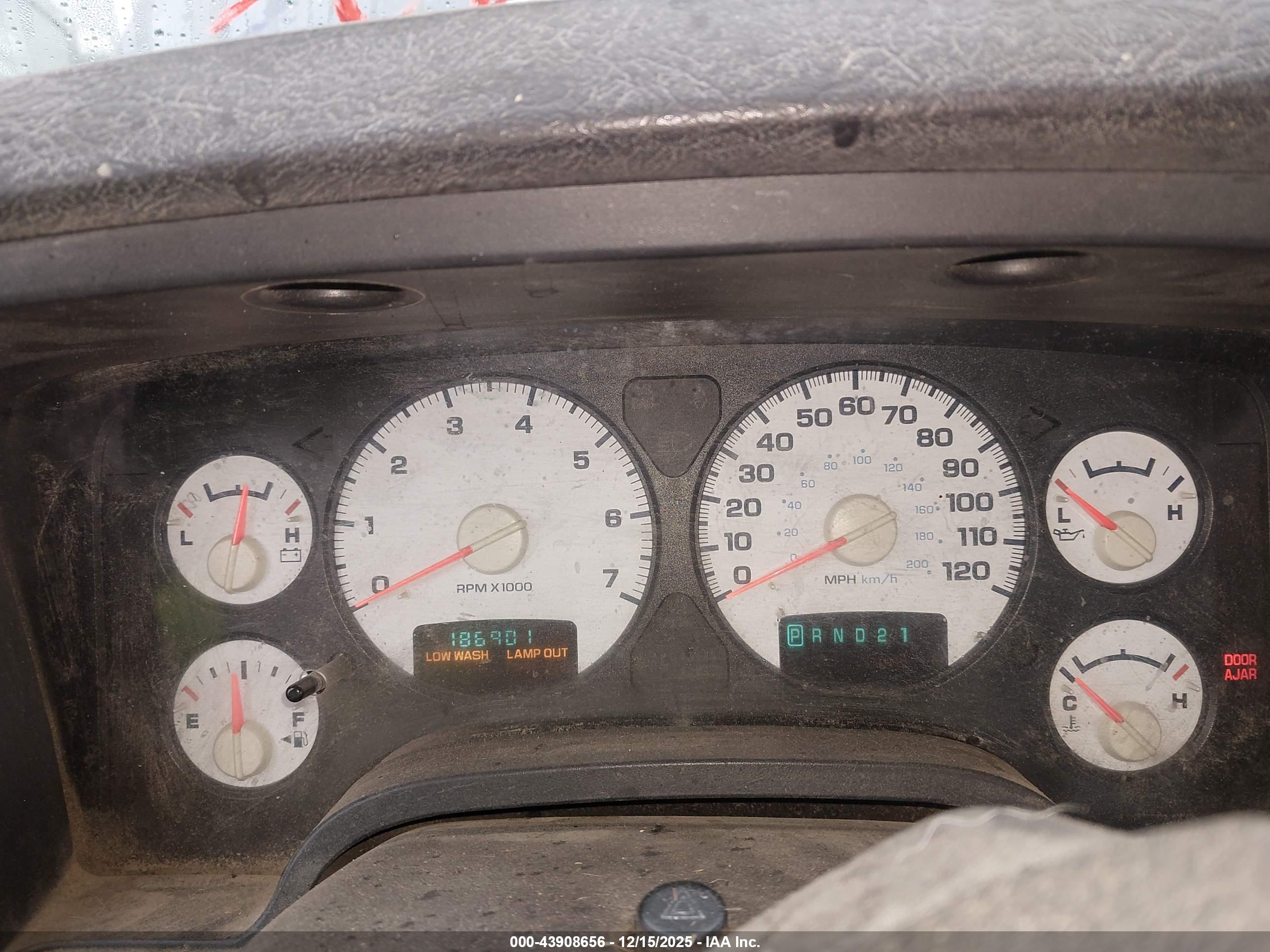 DODGE RAM image 7
