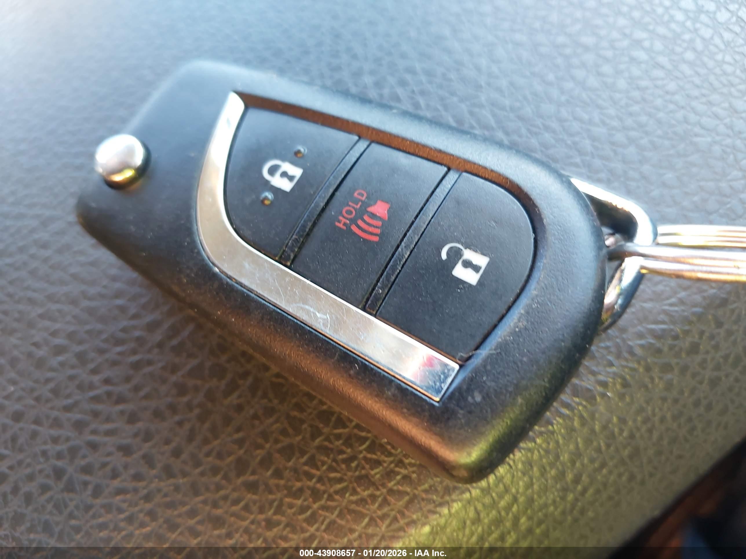 TOYOTA RAV4 image 11
