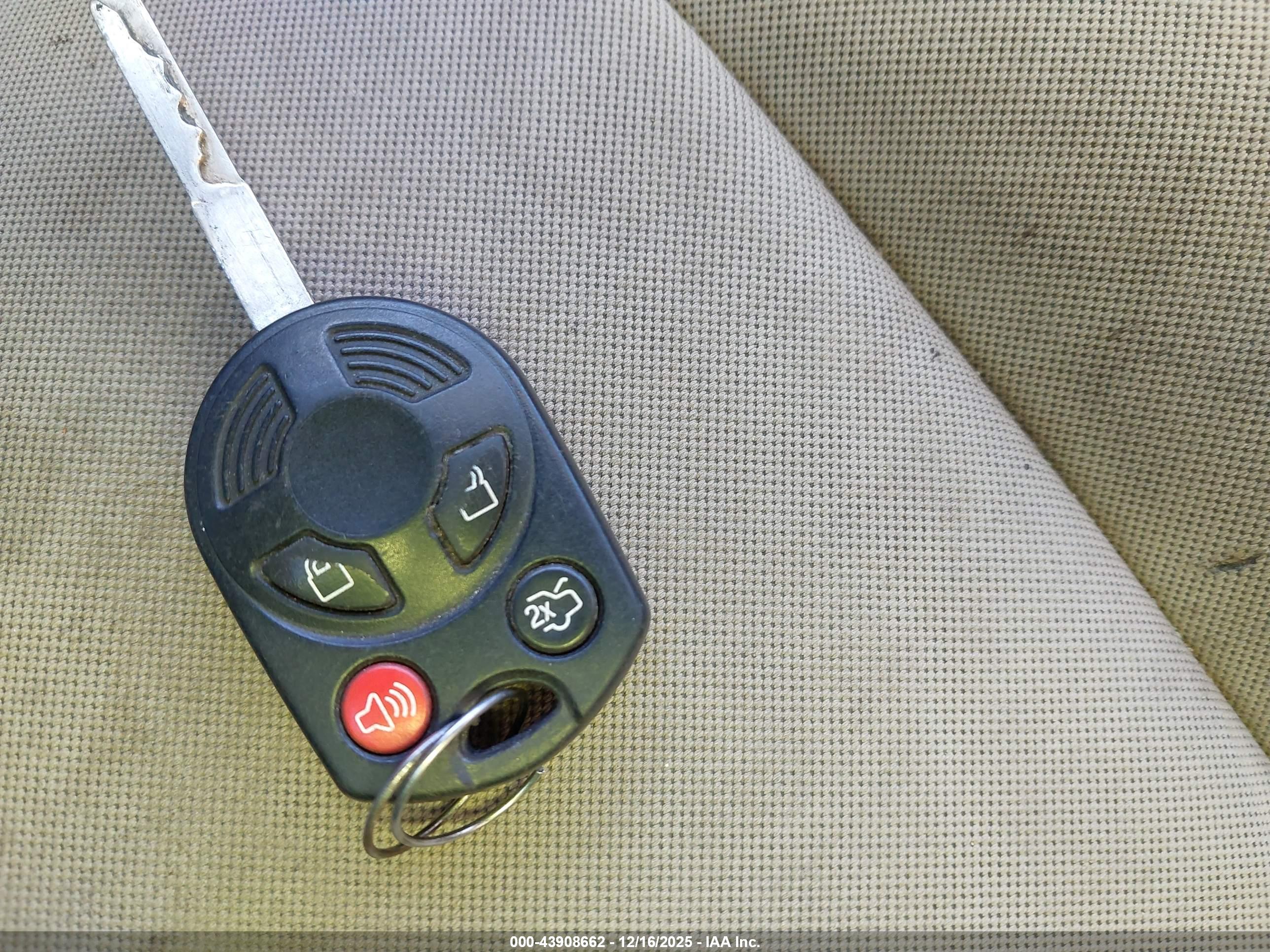 FORD ESCAPE image 11
