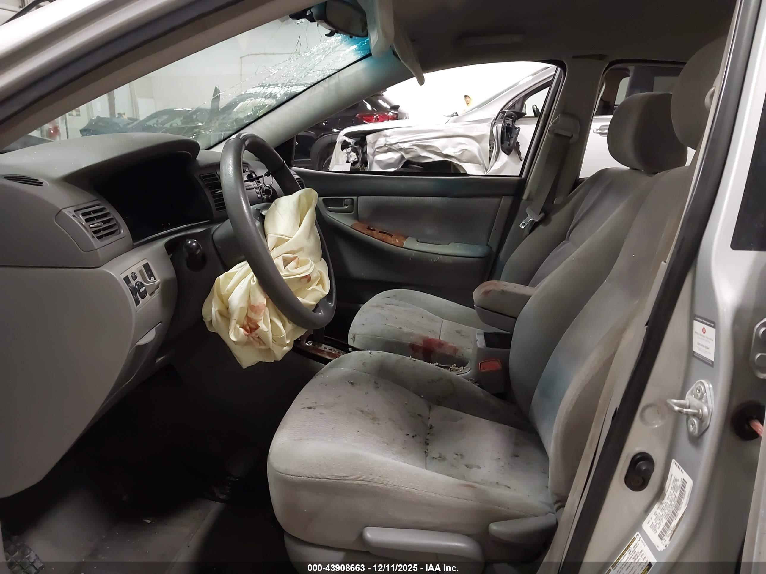 TOYOTA COROLLA image 5