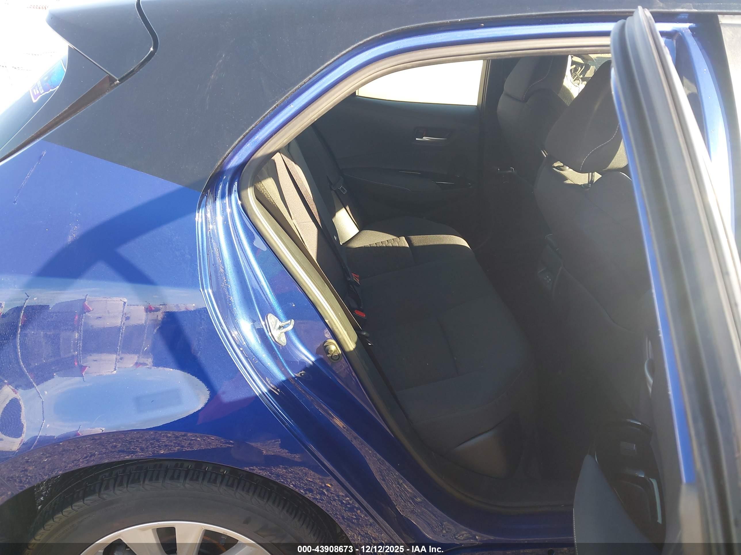 TOYOTA COROLLA image 8
