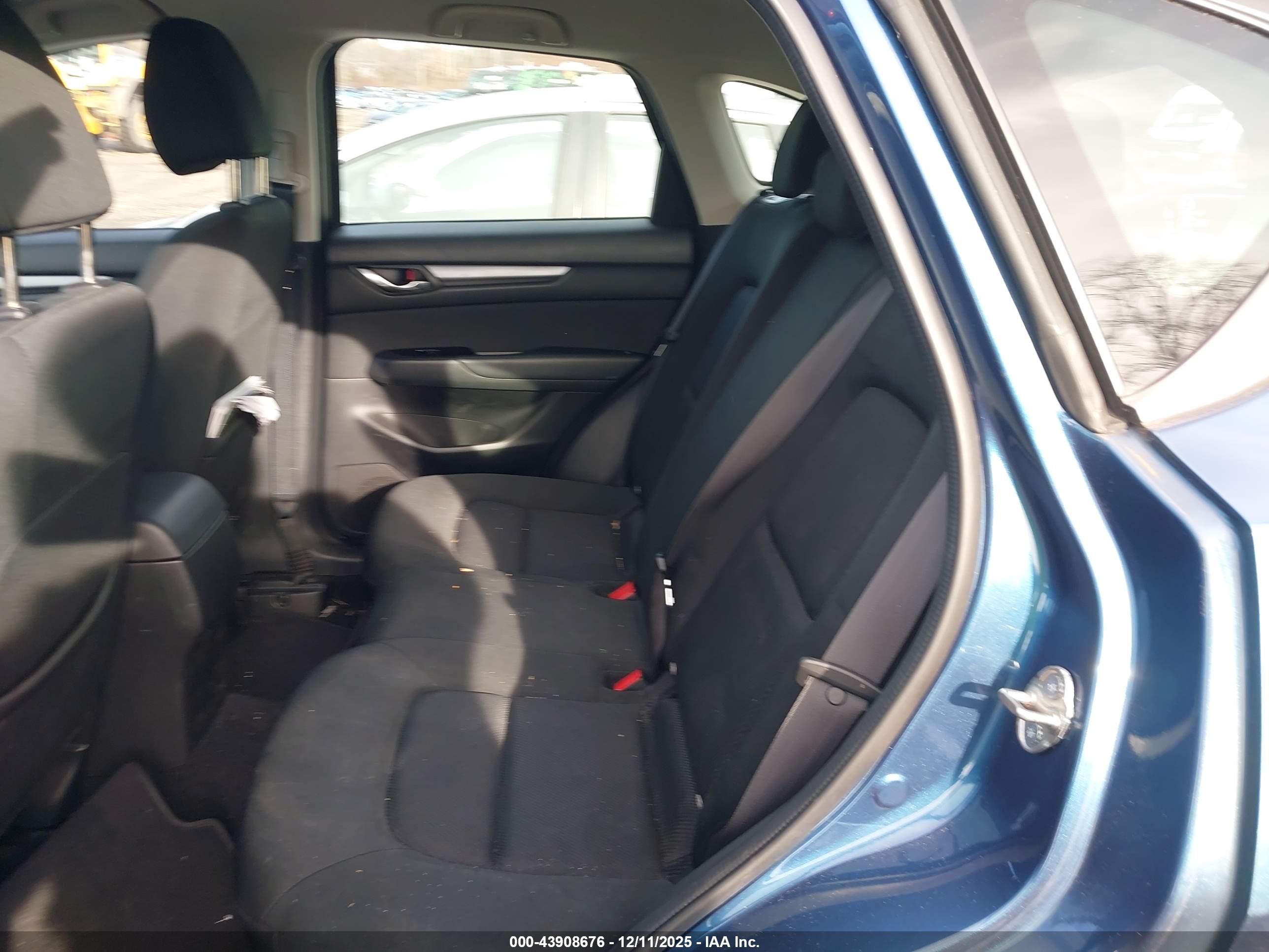 MAZDA CX-5 image 8