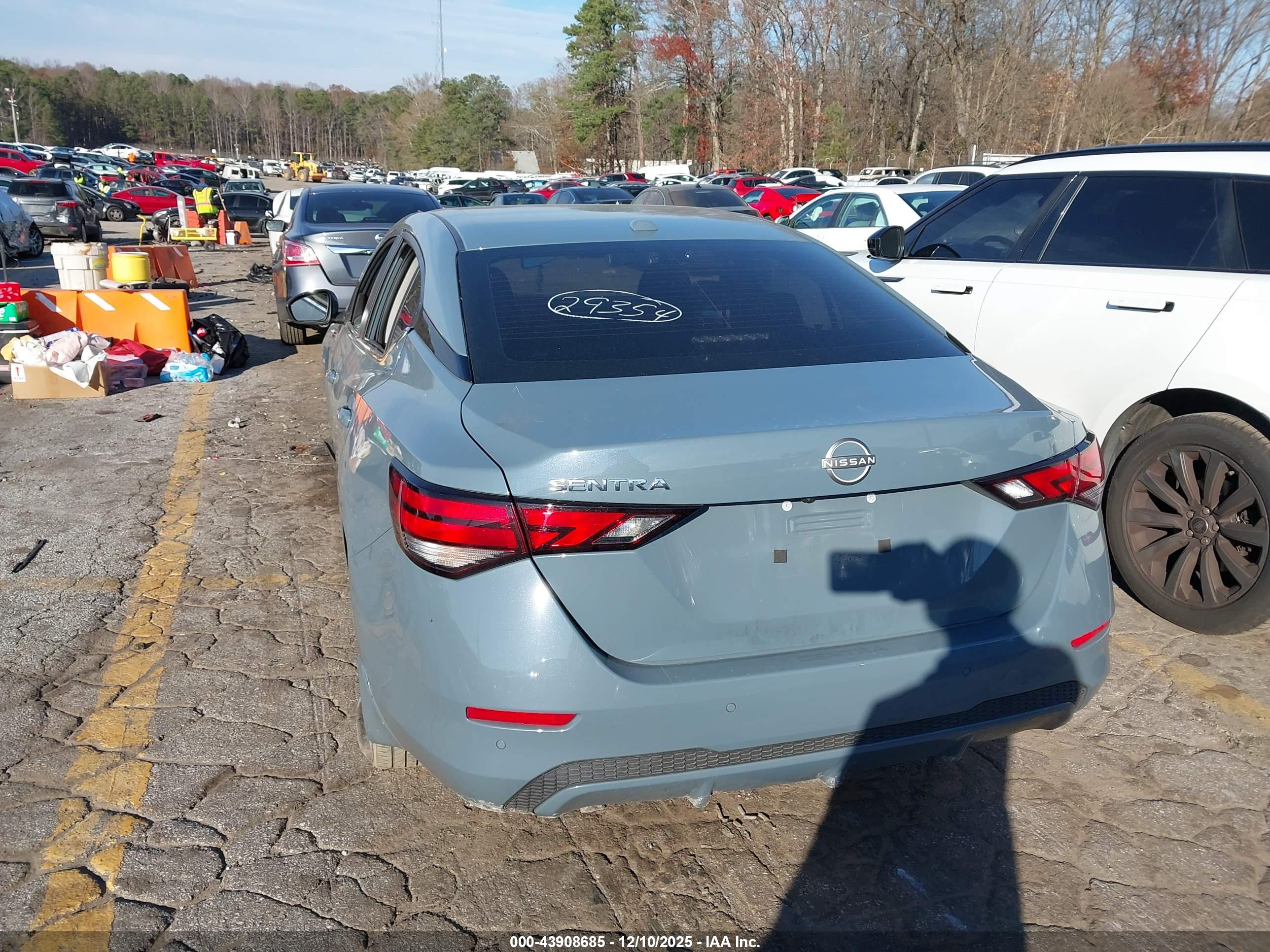 NISSAN SENTRA image 3