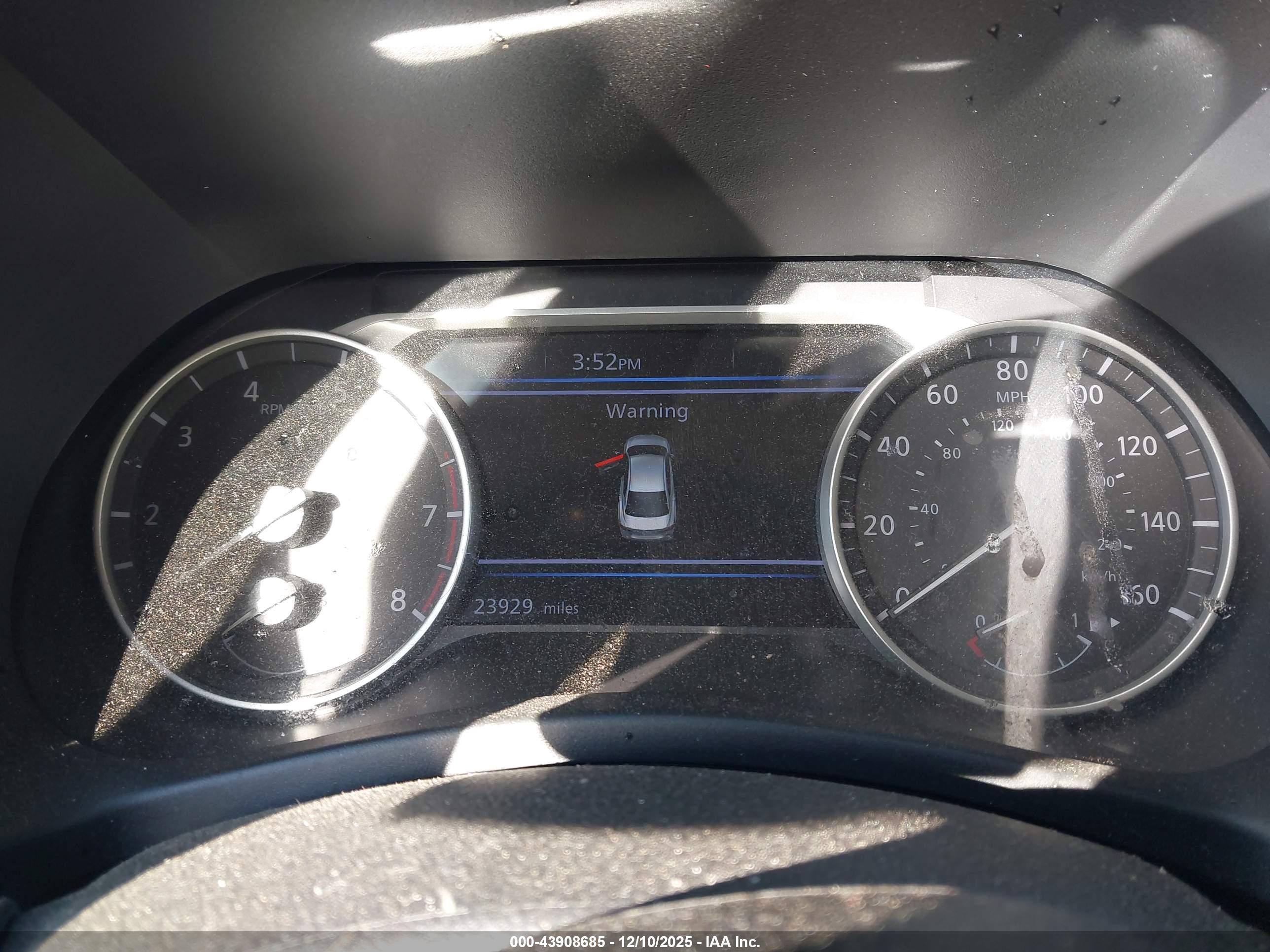 NISSAN SENTRA image 7