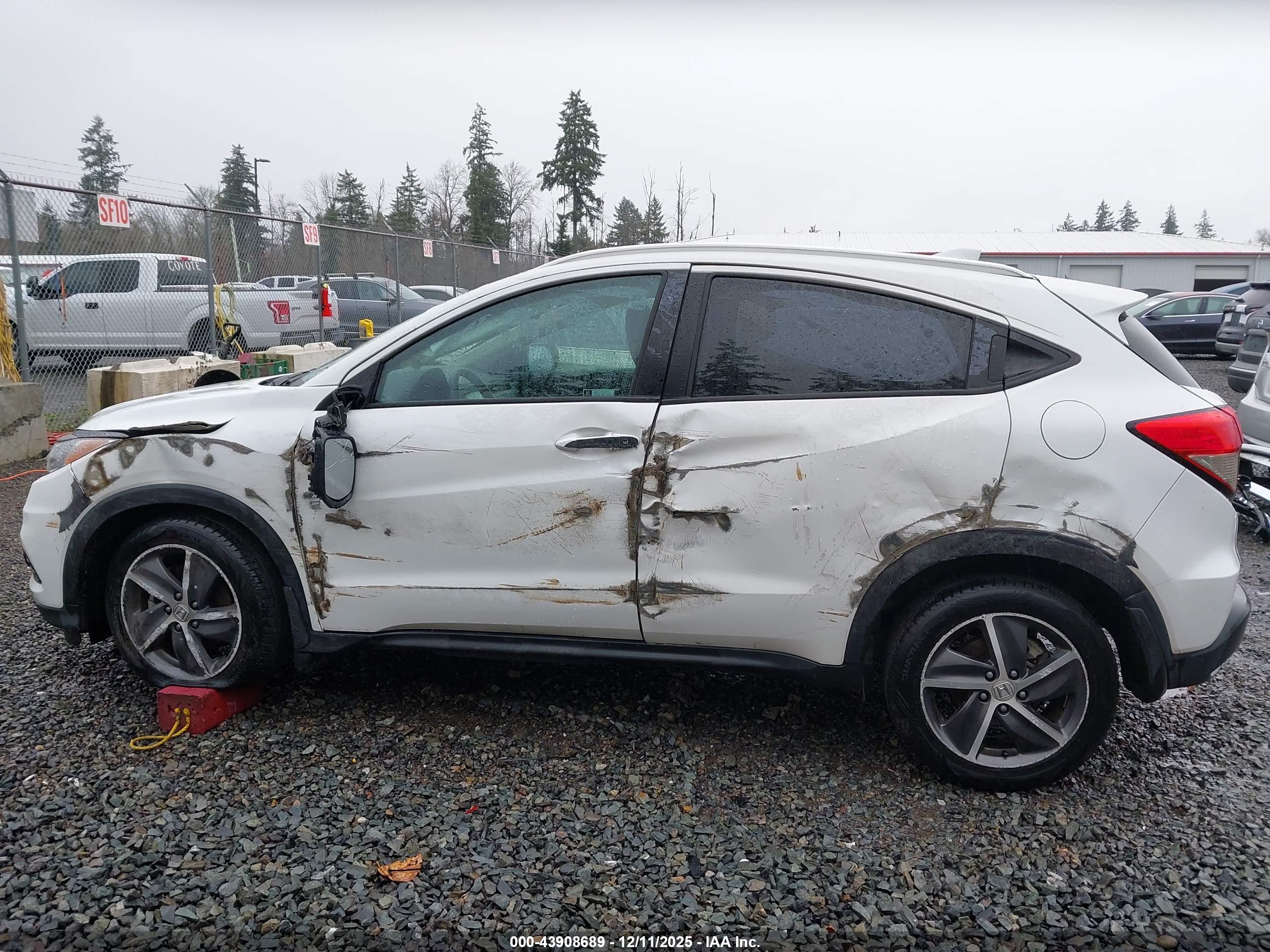 HONDA HR-V image 6