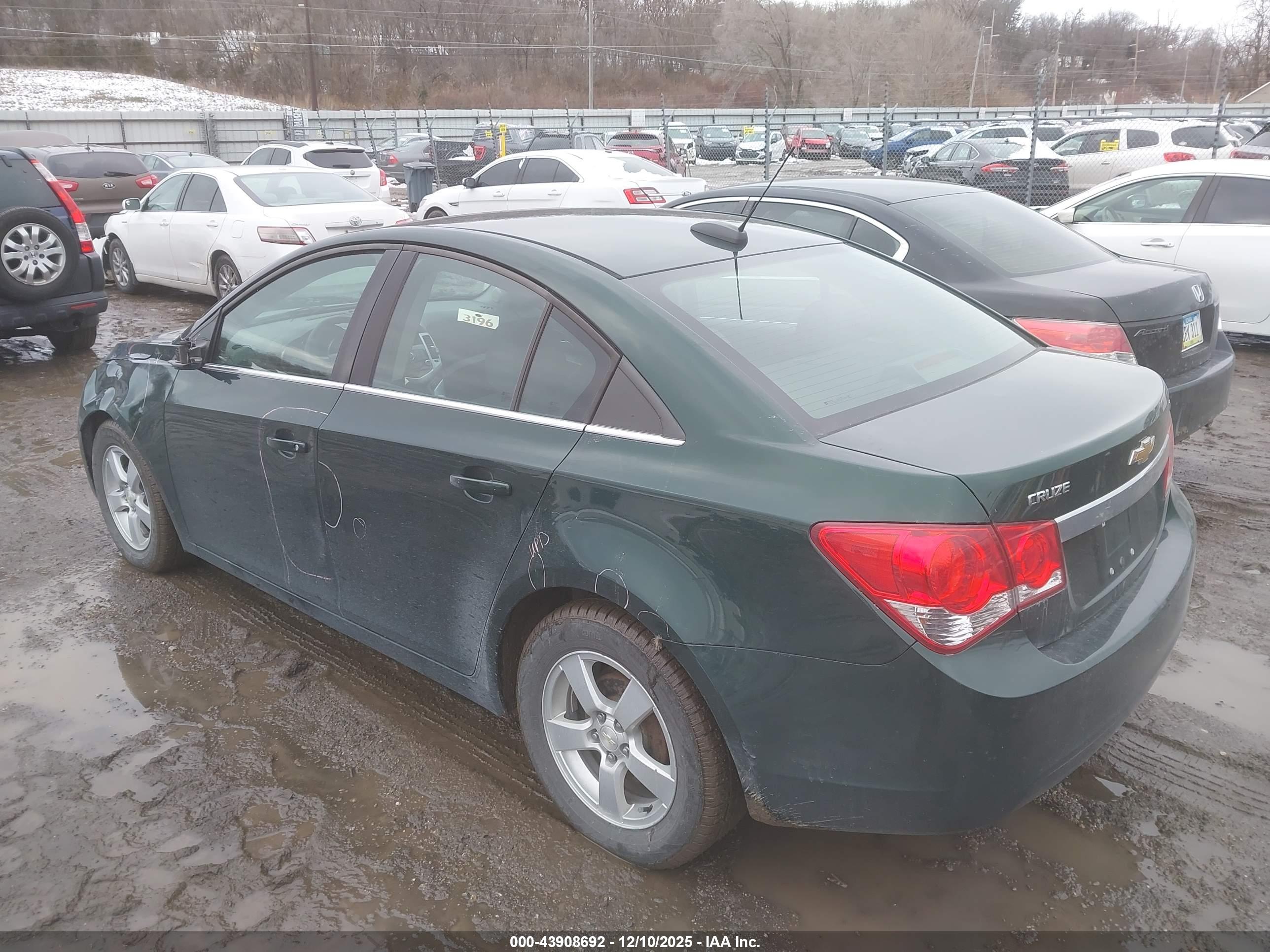 CHEVROLET CRUZE image 3