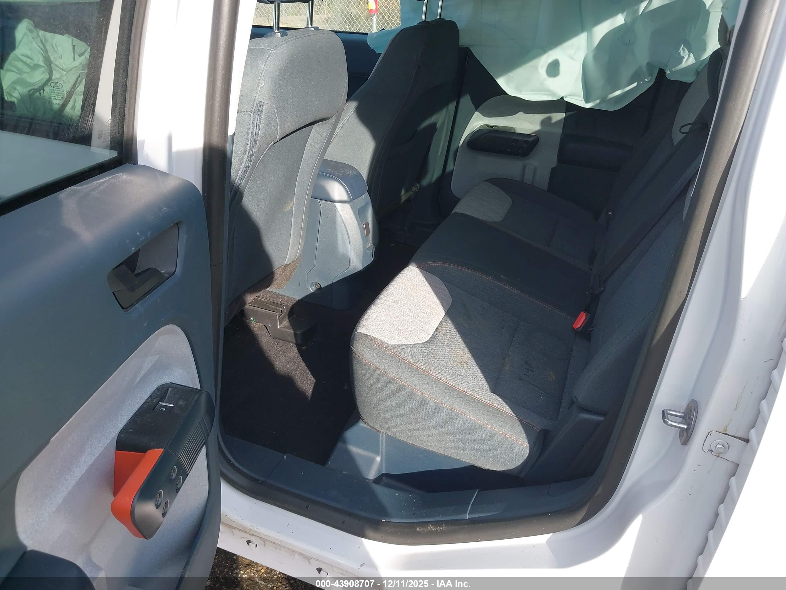 FORD MAVERICK image 8