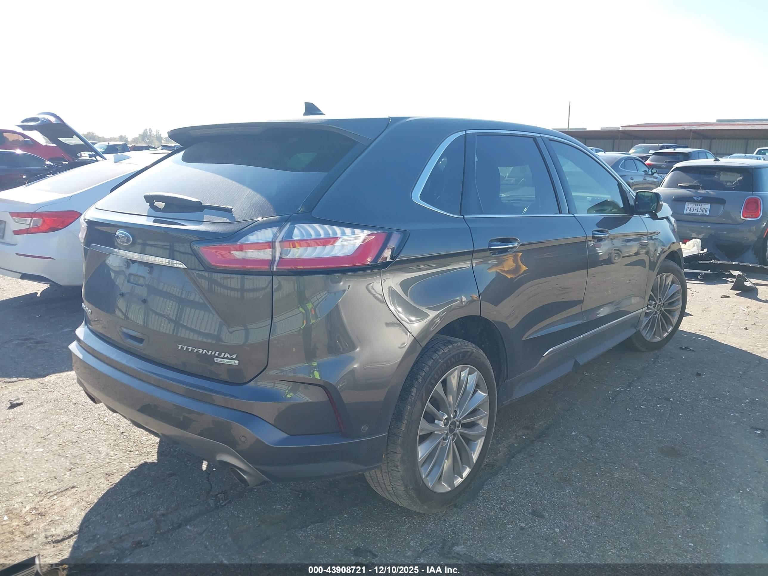 FORD EDGE image 4