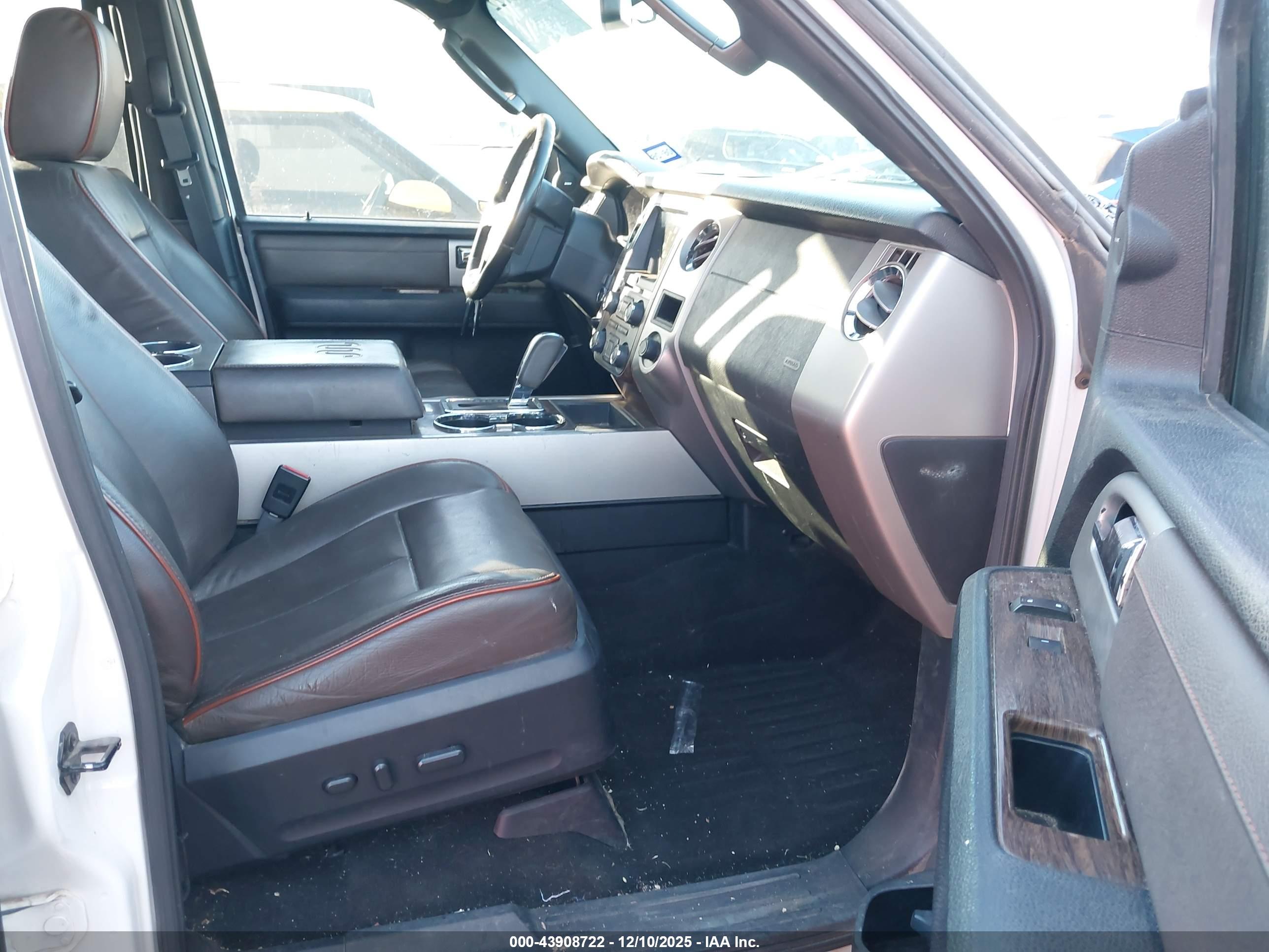 FORD EXPEDITION image 5